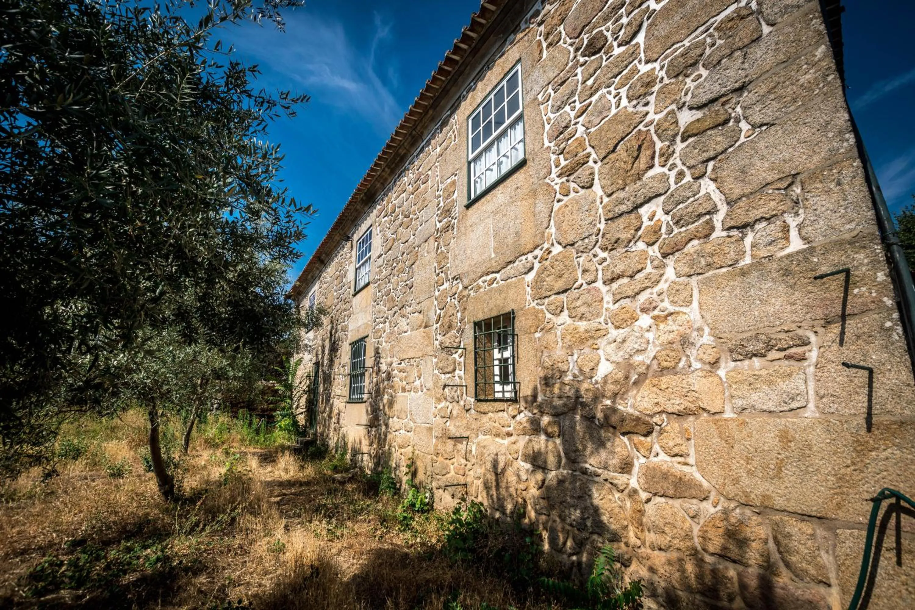 Property building in Solar dos Carvalhos