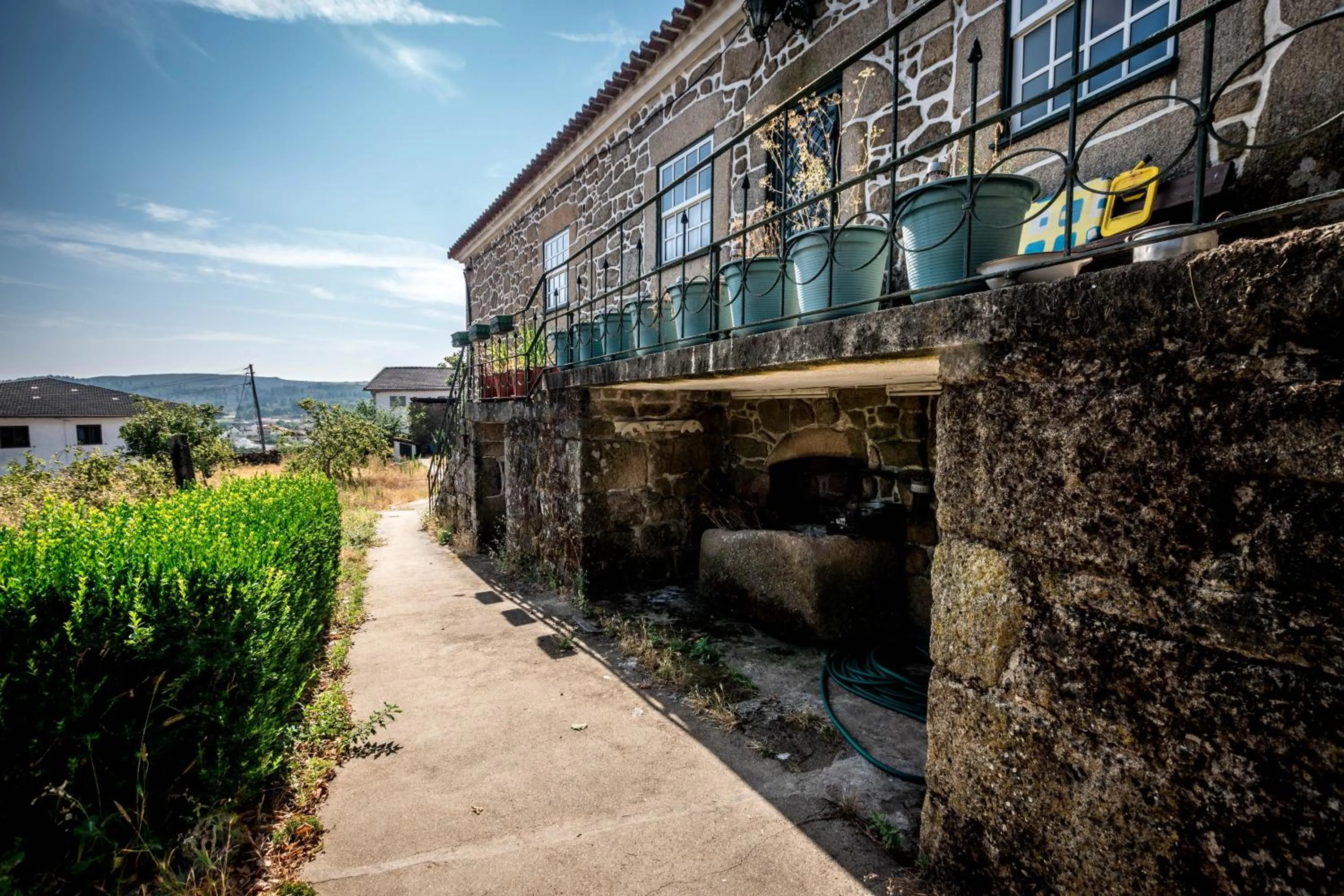 Property building in Solar dos Carvalhos
