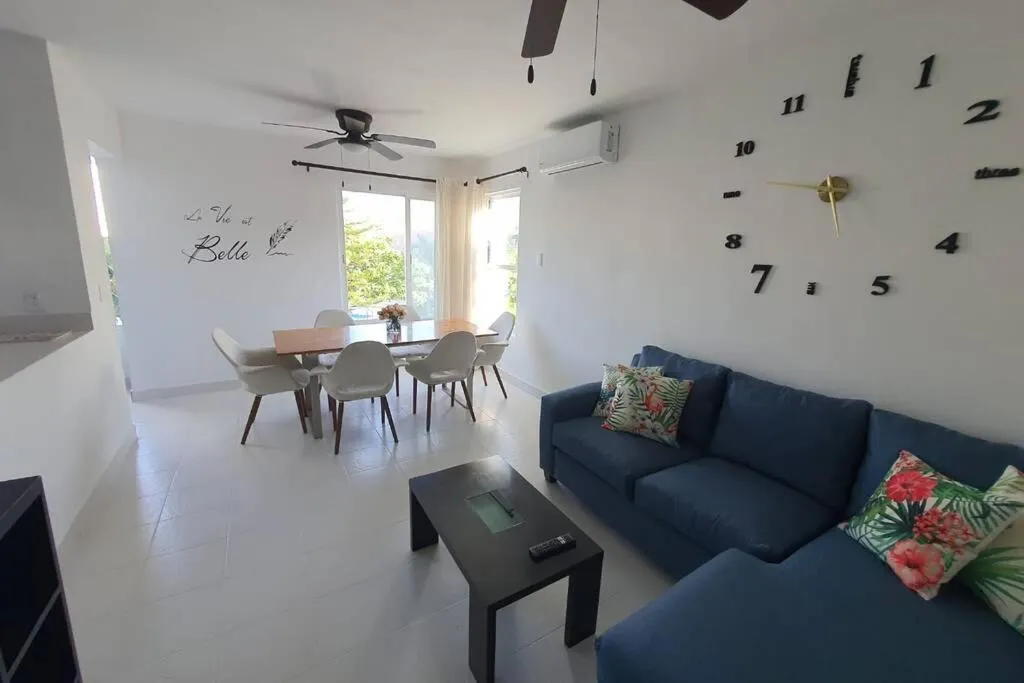 Depa de 3 habs, 3 baños y piscina (Zona Hotelera)