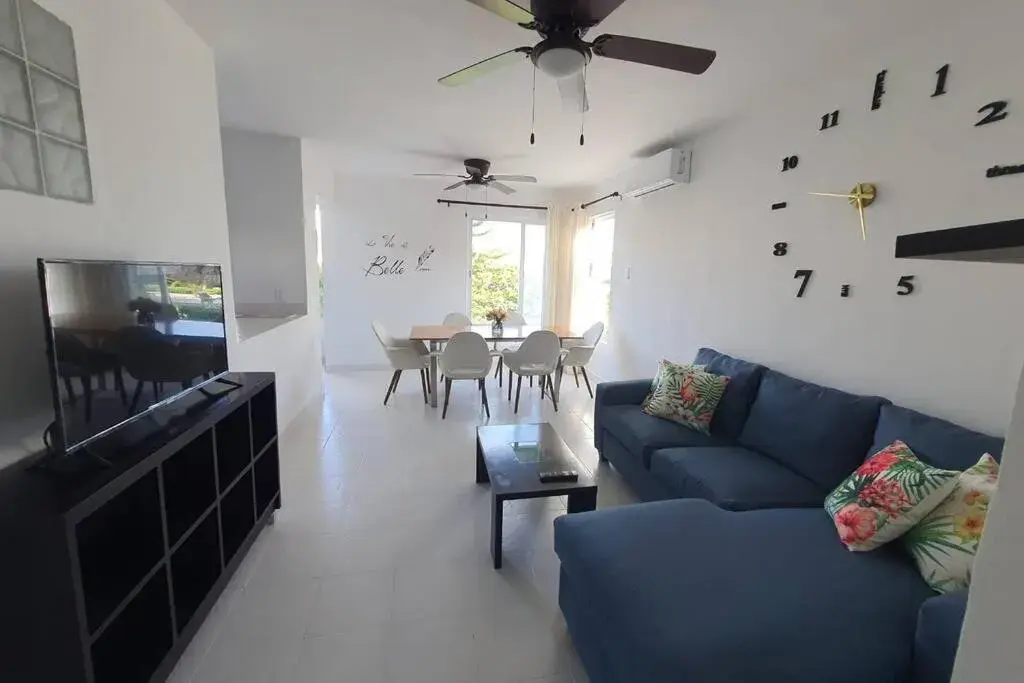 Depa de 3 habs, 3 baños y piscina (Zona Hotelera) Depa de 3 habs, 3 baños y piscina (Zona Hotelera)