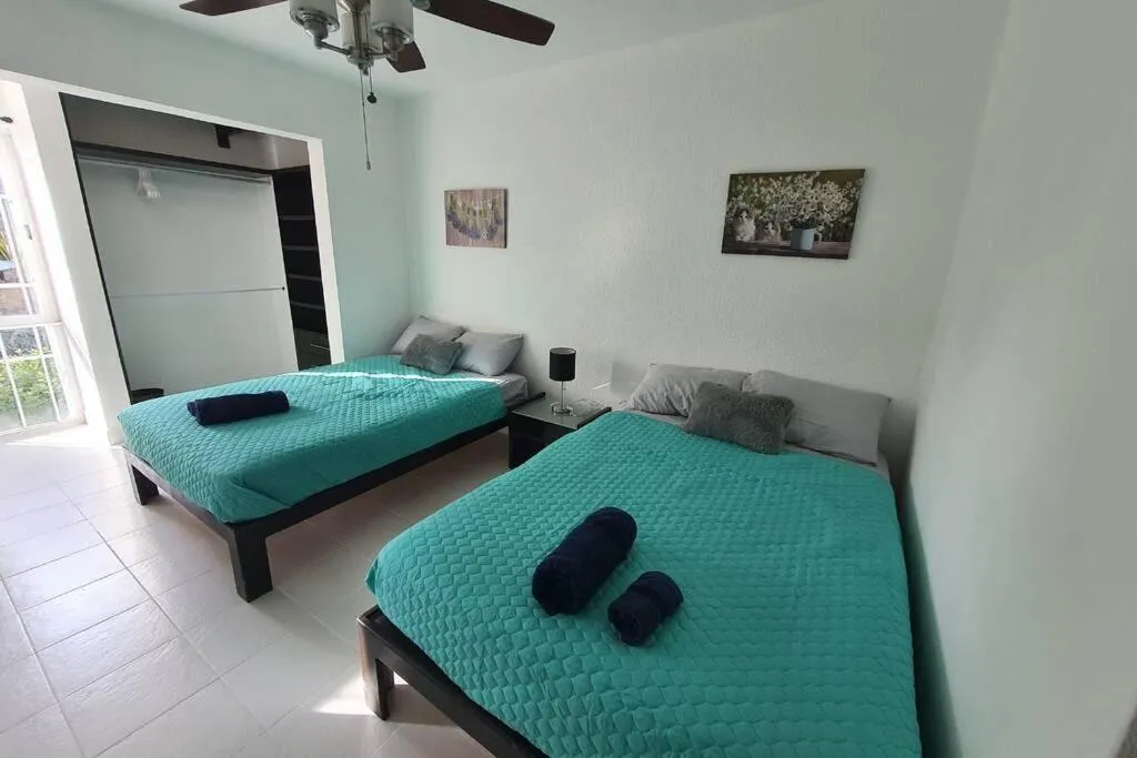 Bed in Depa de 3 habs, 3 baños y piscina (Zona Hotelera)