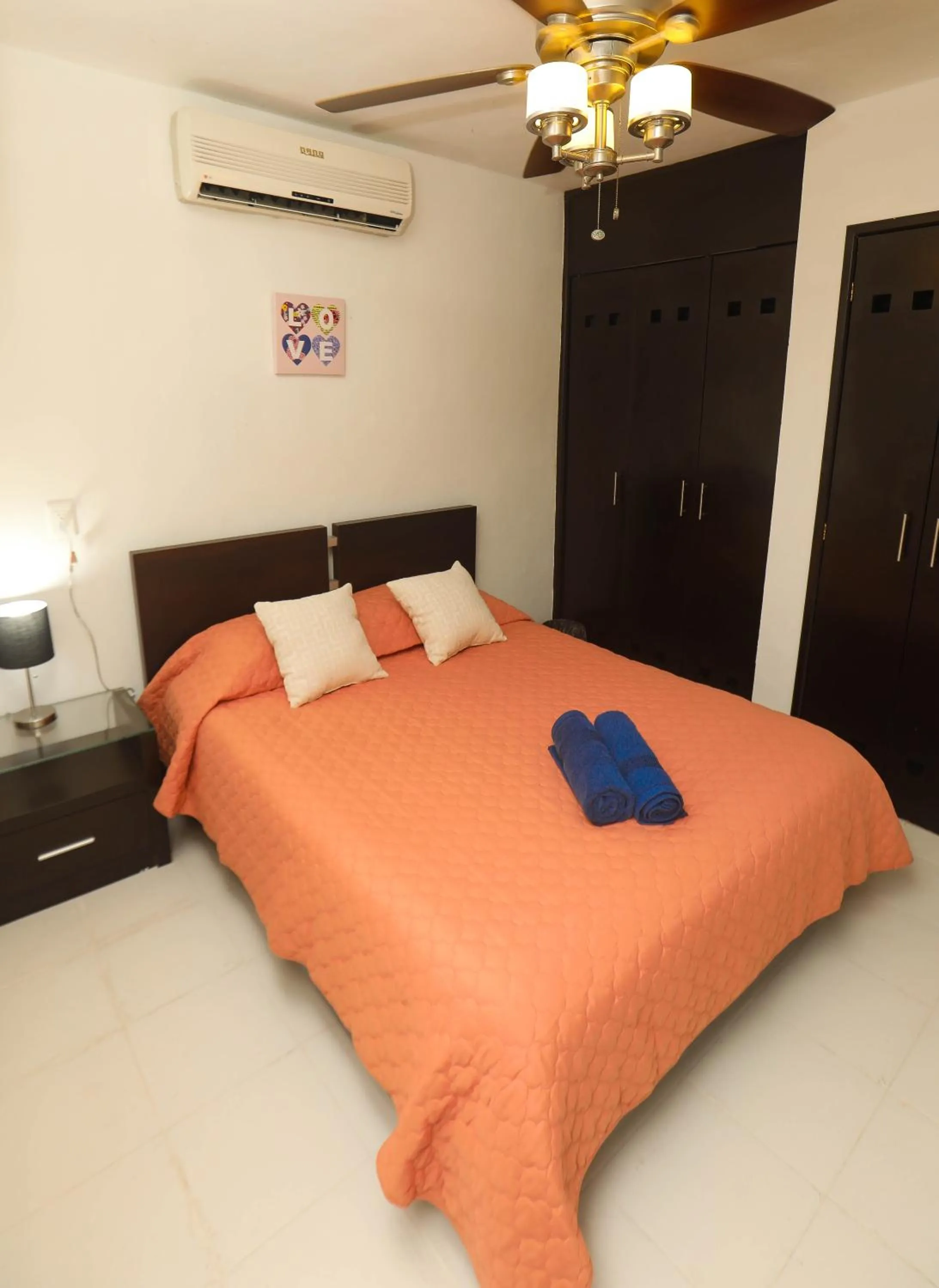 Bed in Depa de 3 habs, 3 baños y piscina (Zona Hotelera)