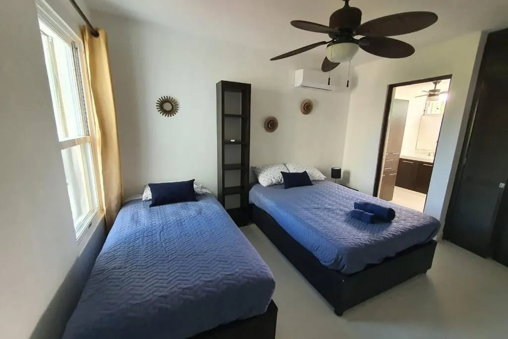 Bed in Depa de 3 habs, 3 baños y piscina (Zona Hotelera)