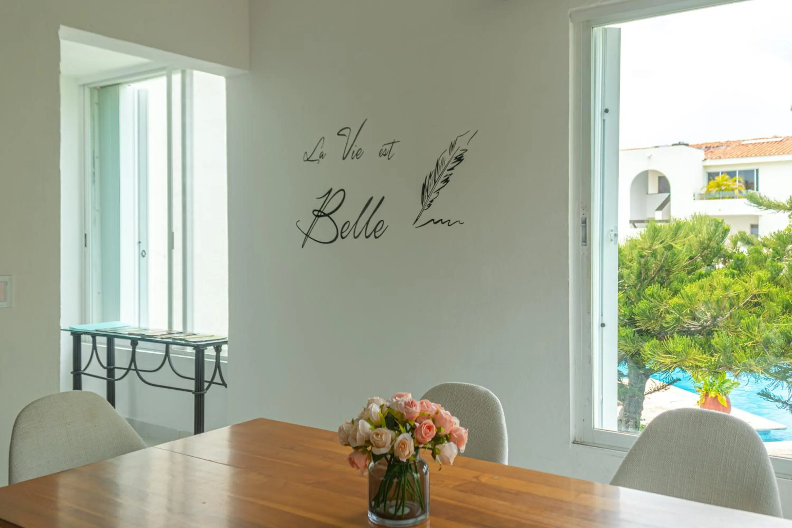 Depa de 3 habs, 3 baños y piscina (Zona Hotelera)