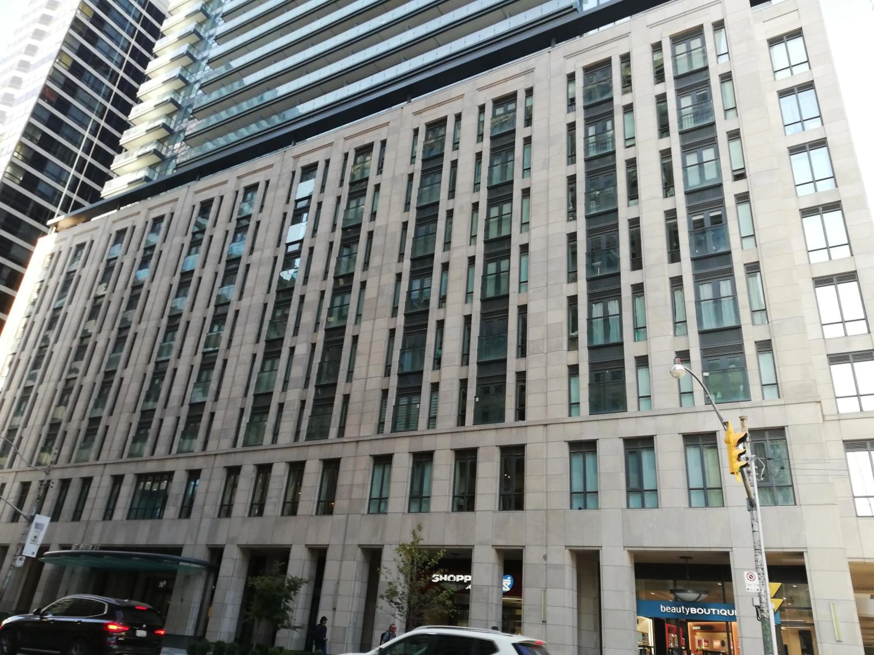 Stylish Downtown Toronto Residential Hotel
