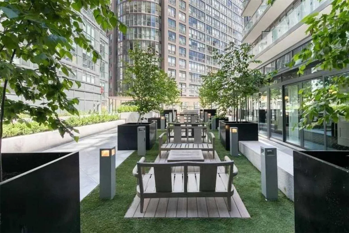 Stylish Downtown Toronto Residential Hotel