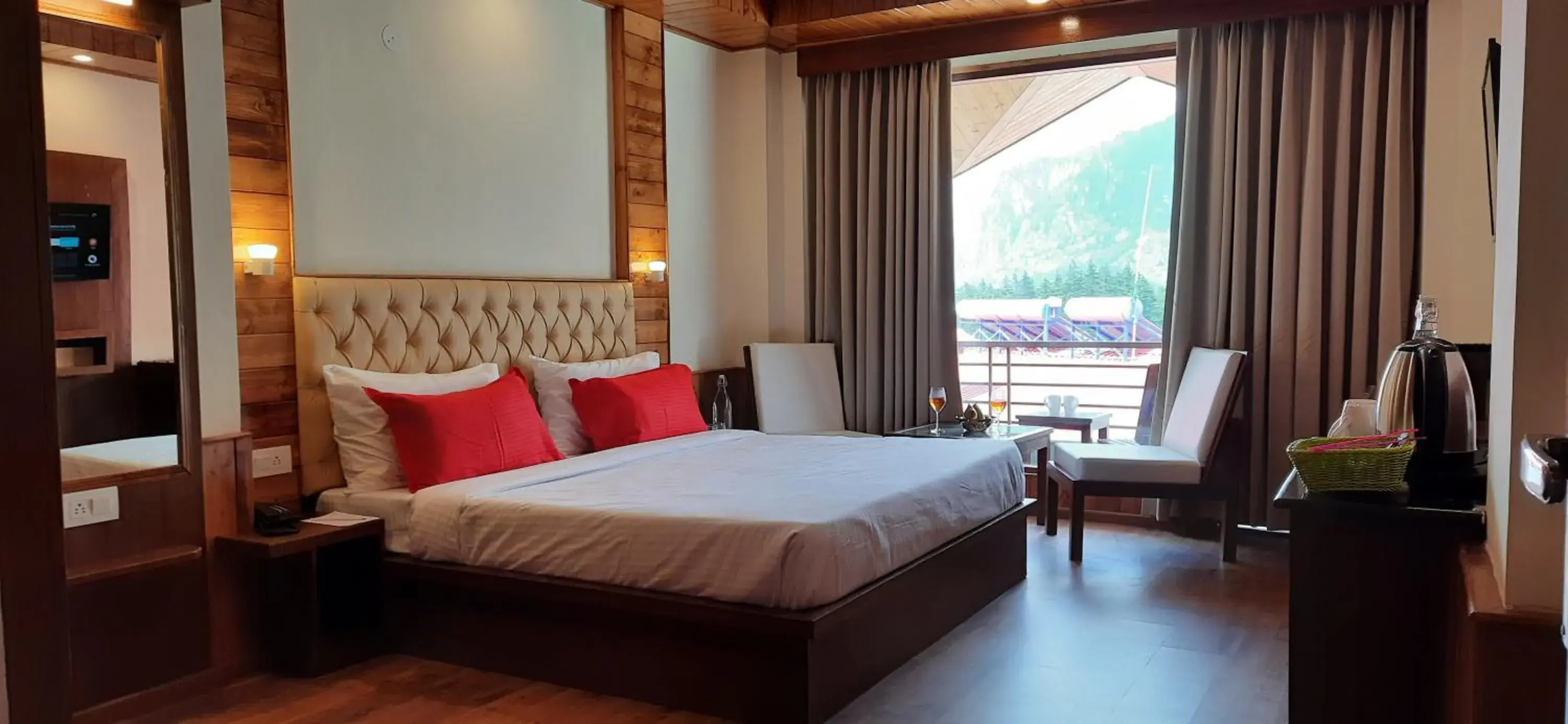 Bed in Mastiff Xanadu Bed in Mastiff Xanadu