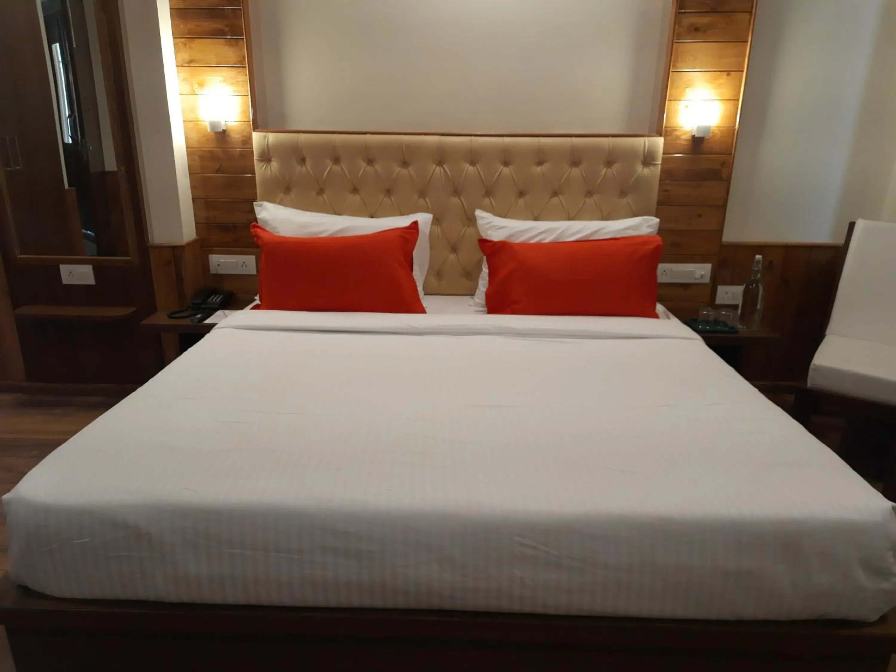 Bed in Mastiff Xanadu Bed in Mastiff Xanadu