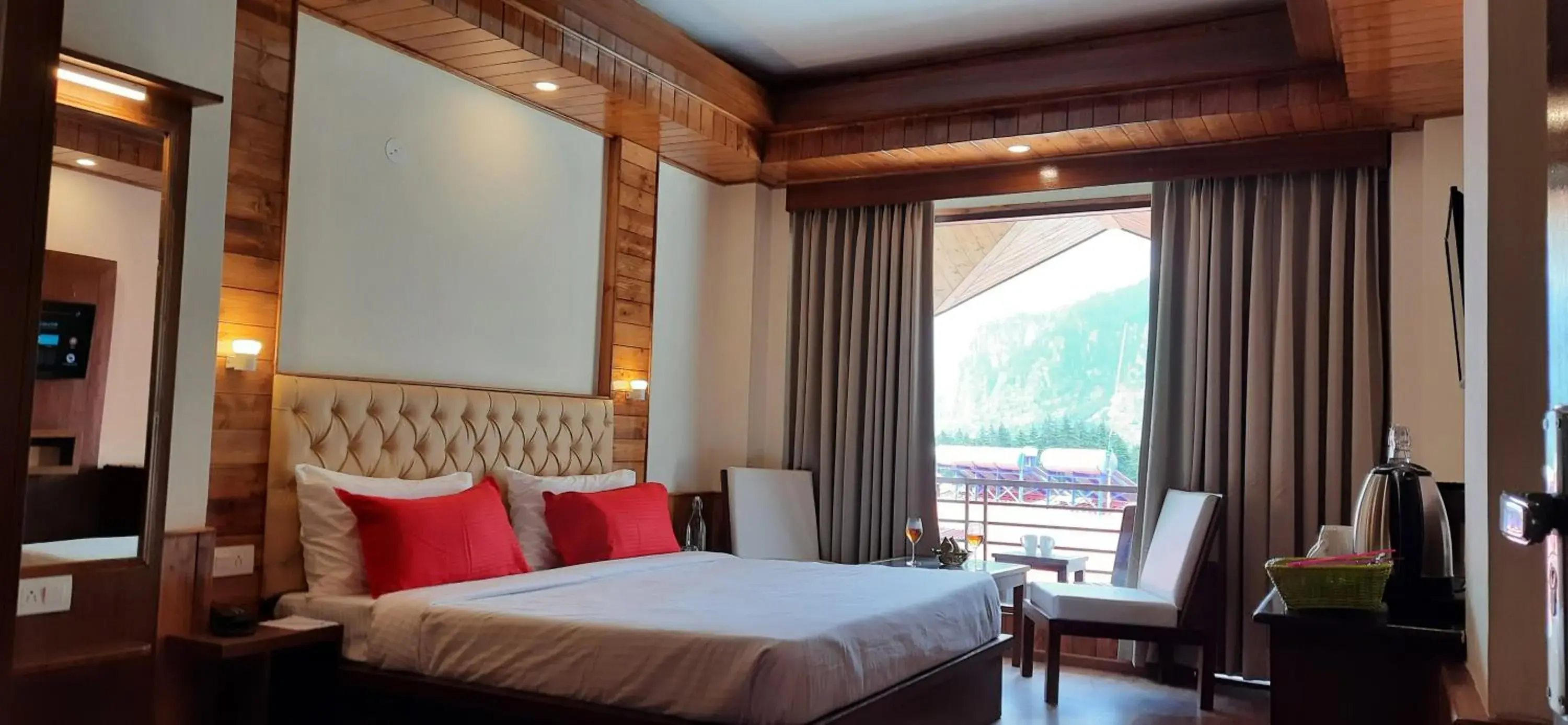 Bed in Mastiff Xanadu Bed in Mastiff Xanadu