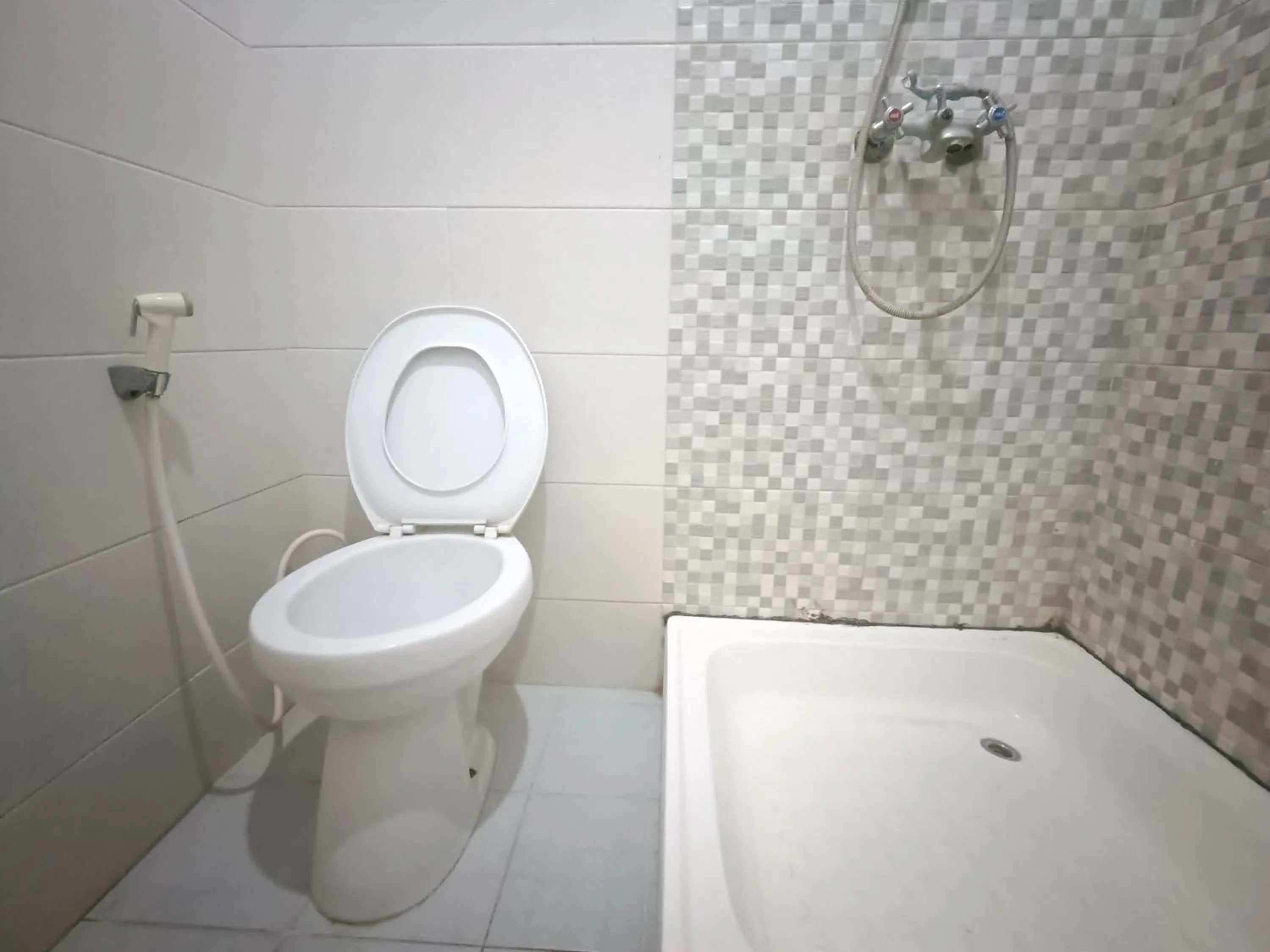 Balqies Homestay Syariah Makassar Mitra RedDoorz