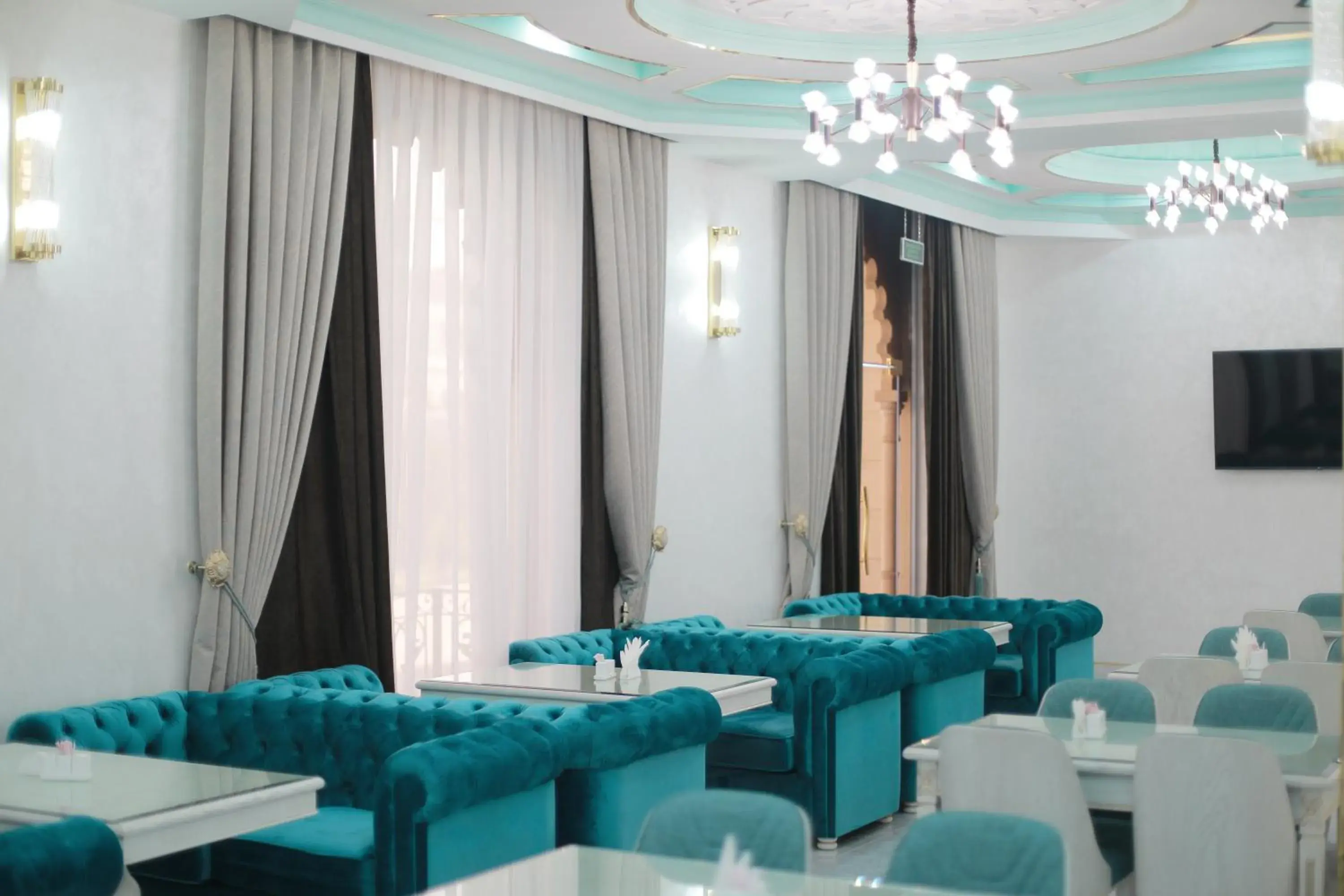 Restaurant/places to eat in Reikartz Amirun Tashkent Restaurant/places to eat in Reikartz Amirun Tashkent