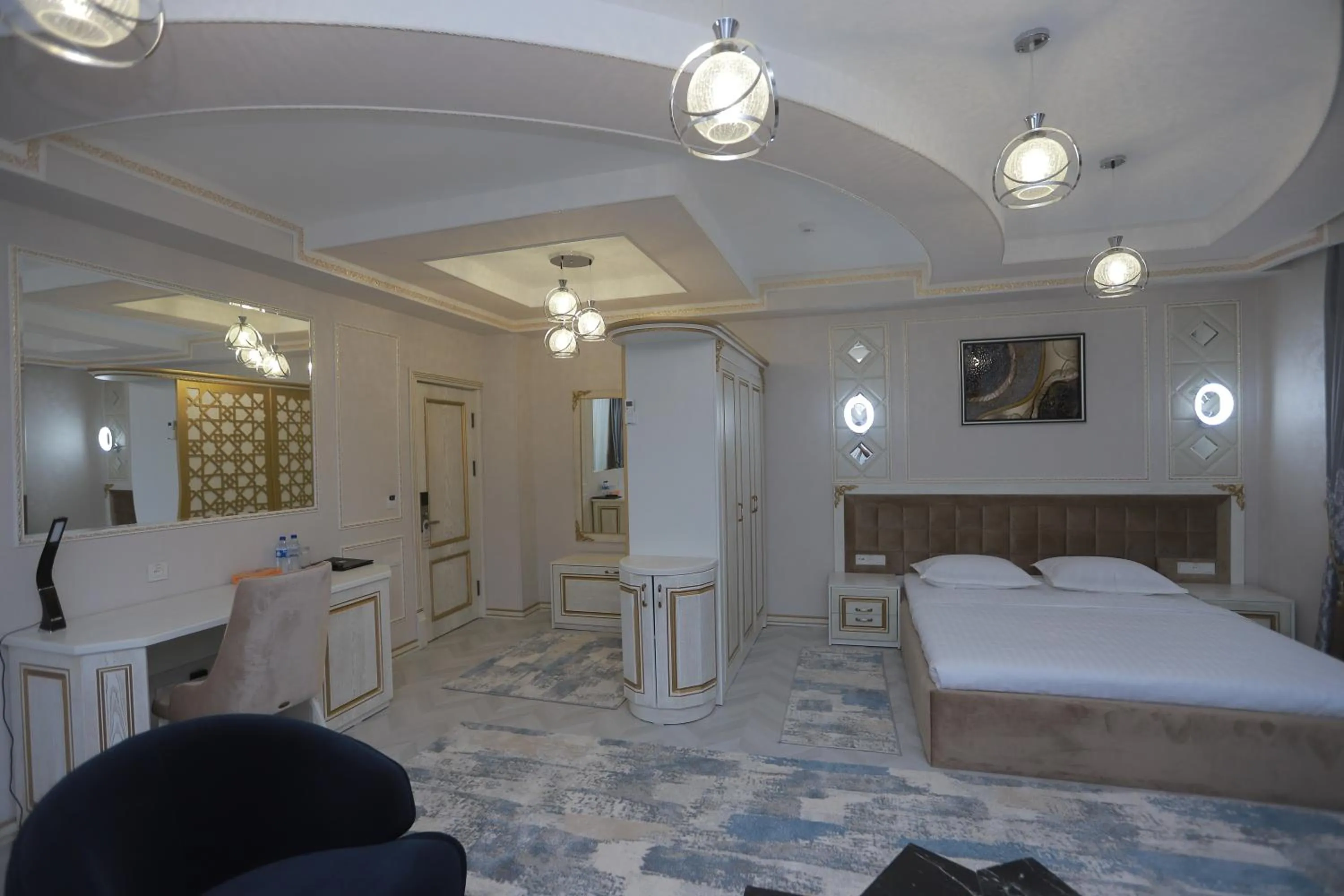 Photo of the whole room, Bed in Reikartz Amirun Tashkent