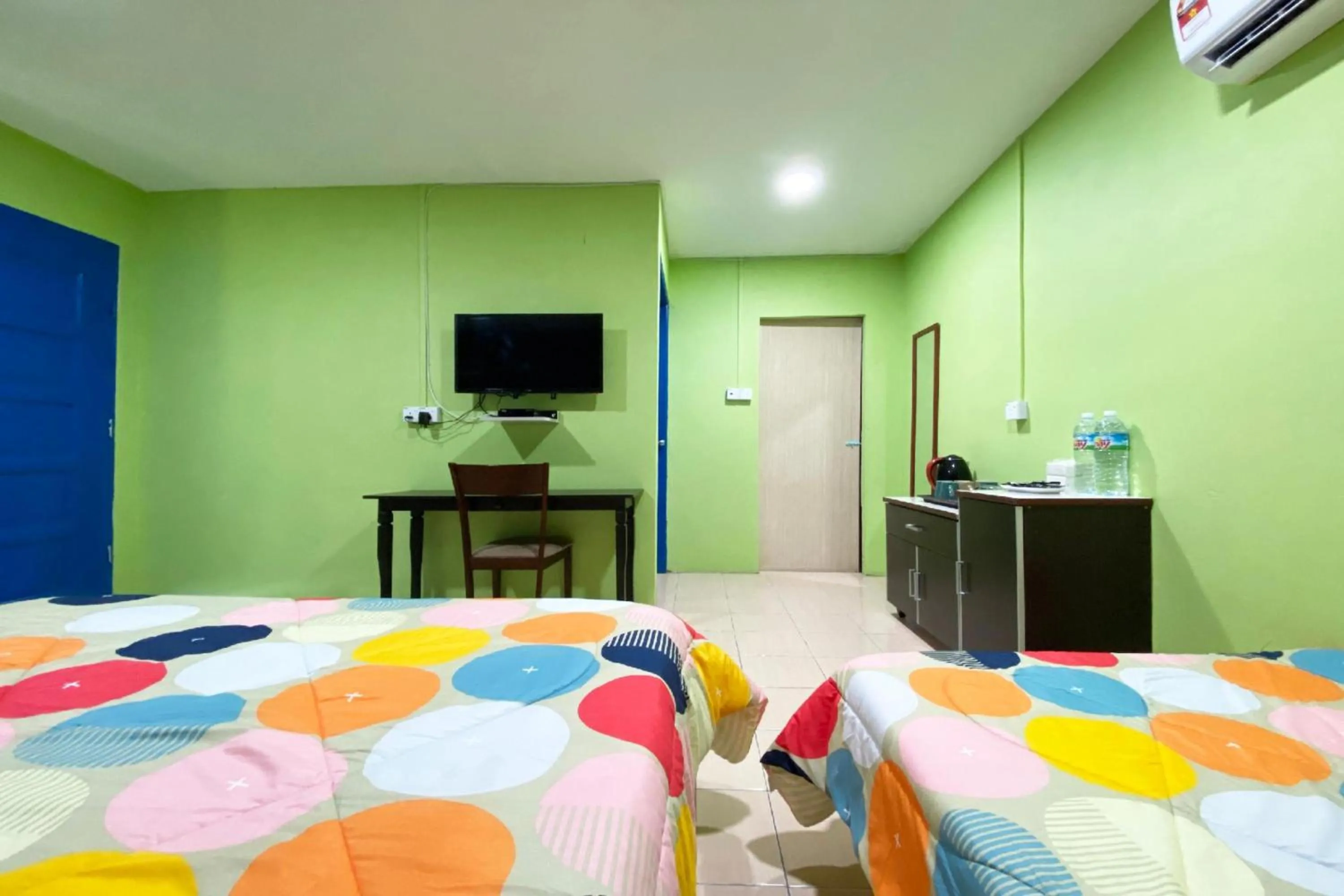 View (from property/room), Bed in Hotel O Tambunan Nature Lodge