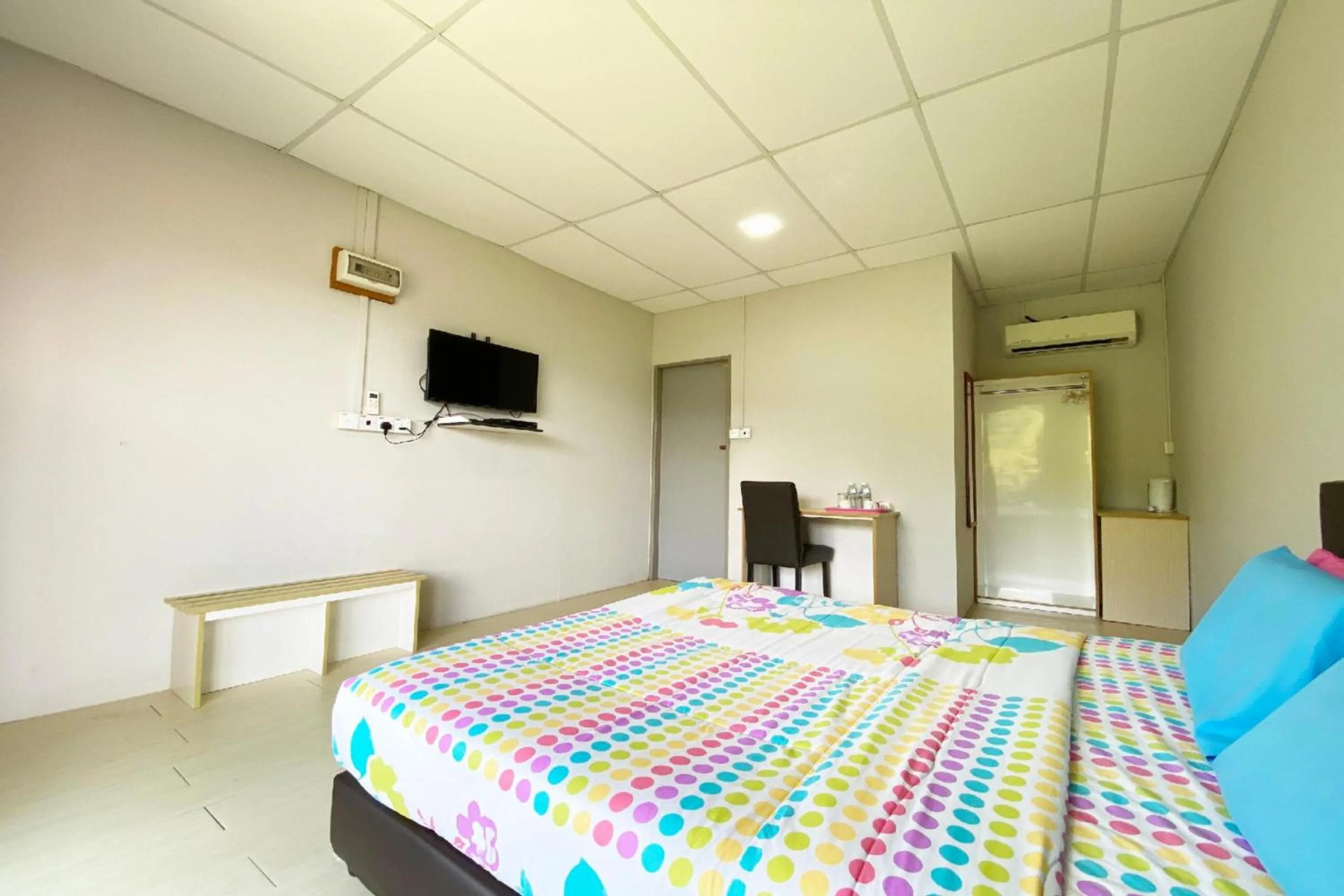 View (from property/room), Bed in Hotel O Tambunan Nature Lodge