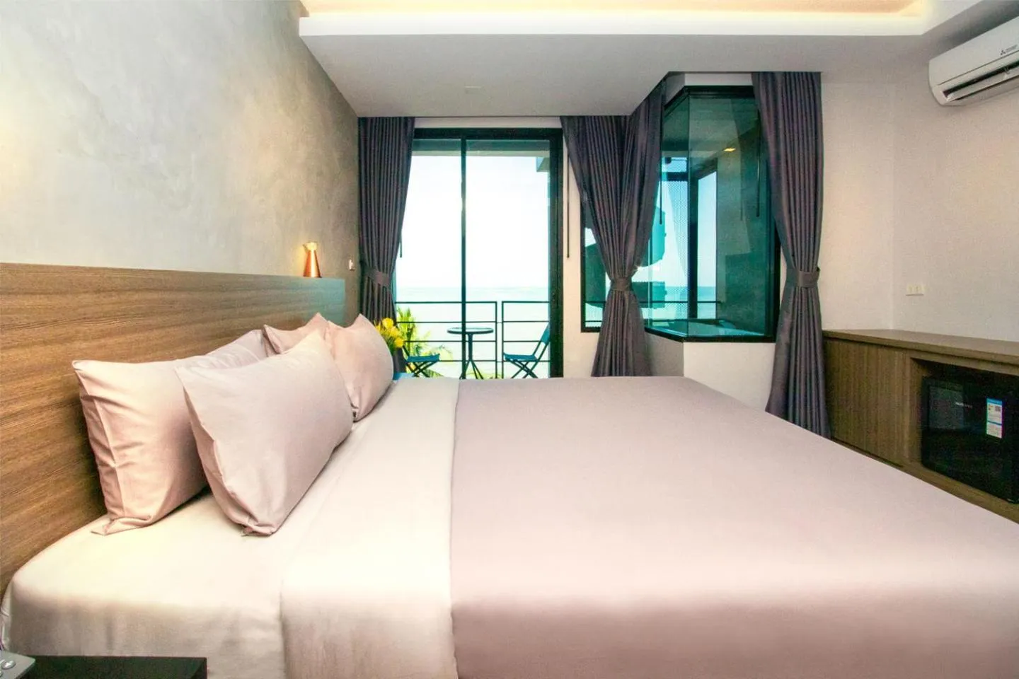 Bed in Seed Boutique Hotel