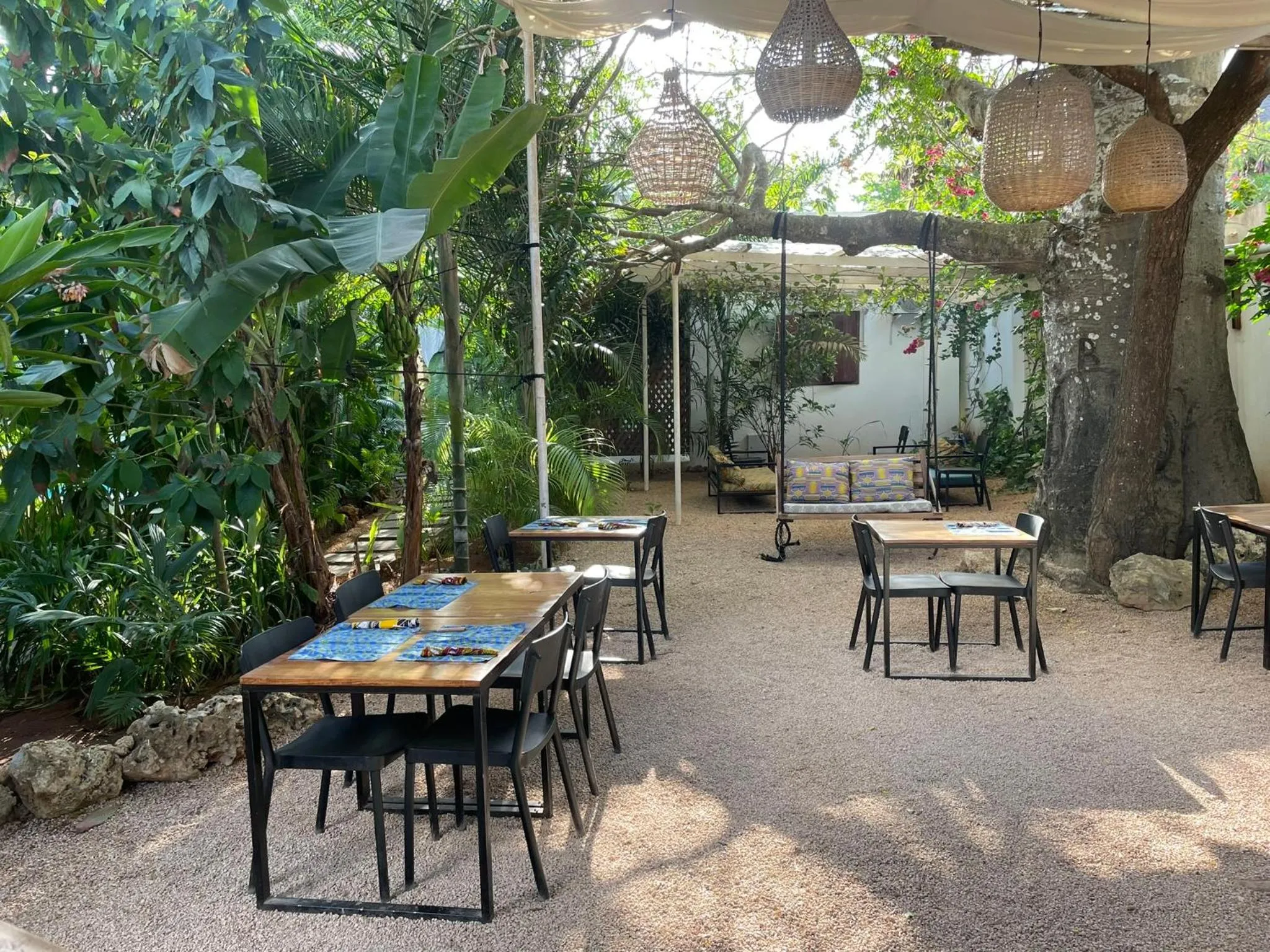 Restaurant/places to eat in Gaia Villas