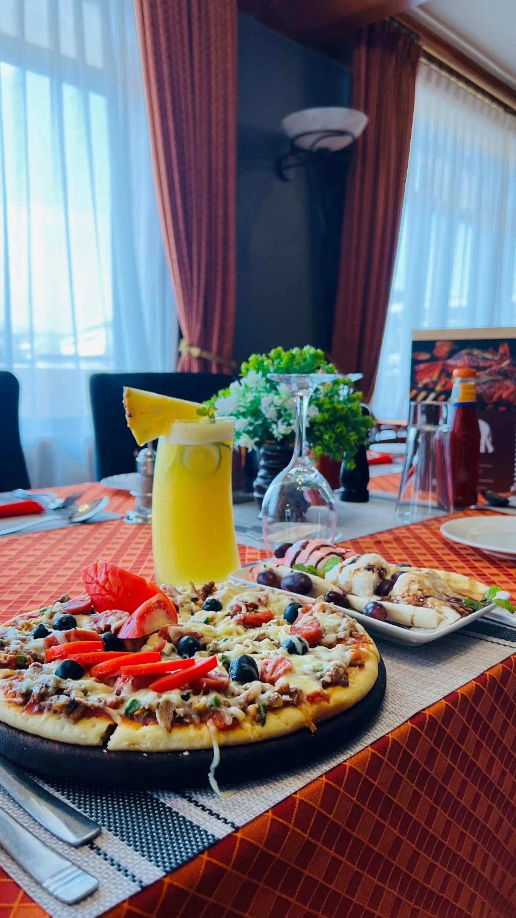 Restaurant/places to eat in LEYSHOF HOTEL