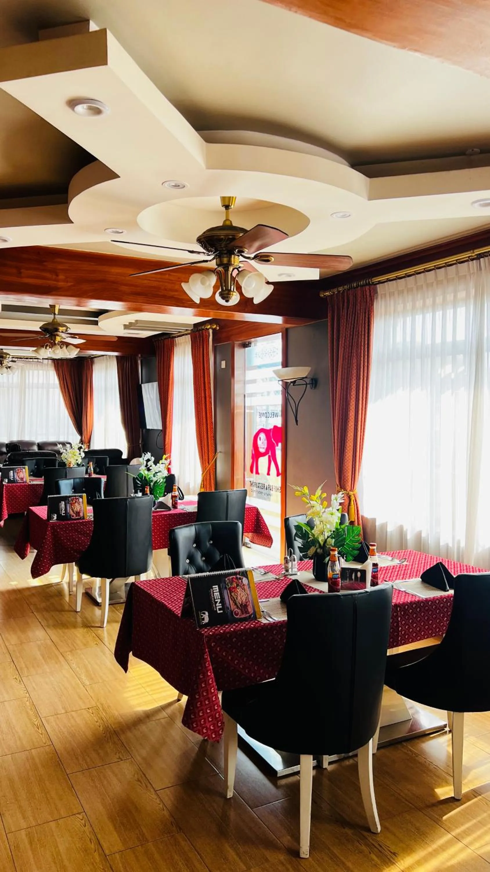 Restaurant/places to eat in LEYSHOF HOTEL