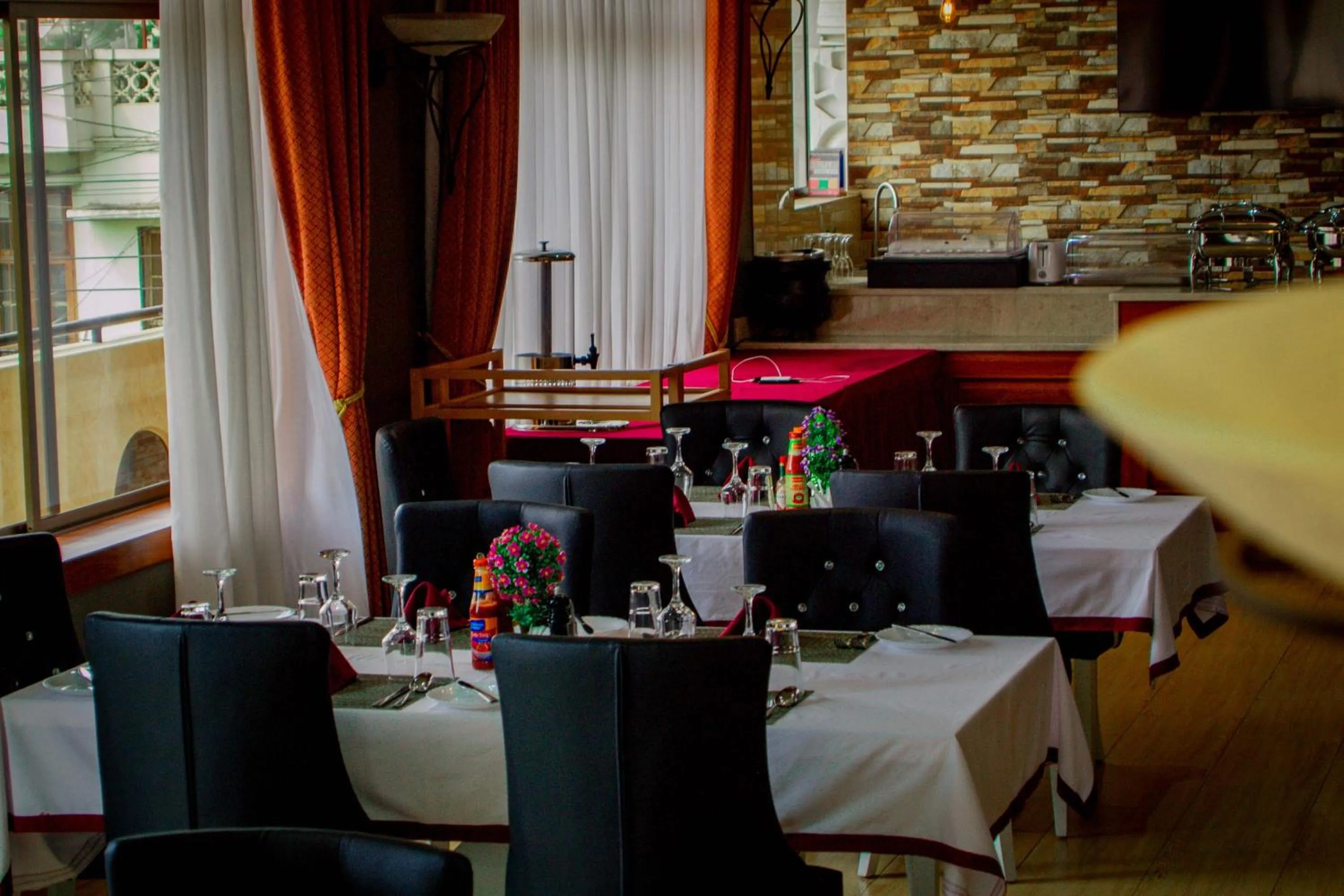 Restaurant/places to eat in LEYSHOF HOTEL