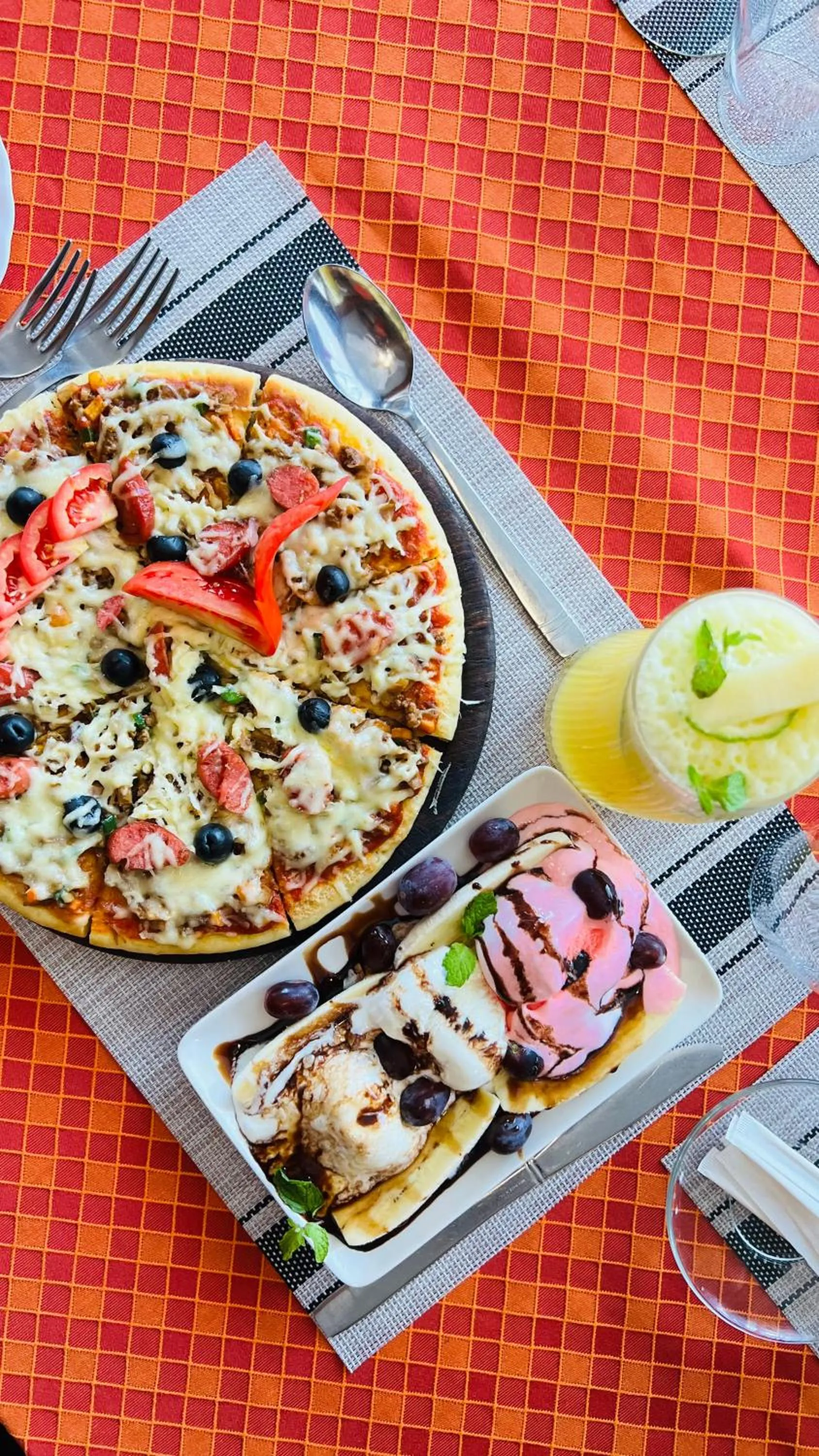 Restaurant/places to eat in LEYSHOF HOTEL