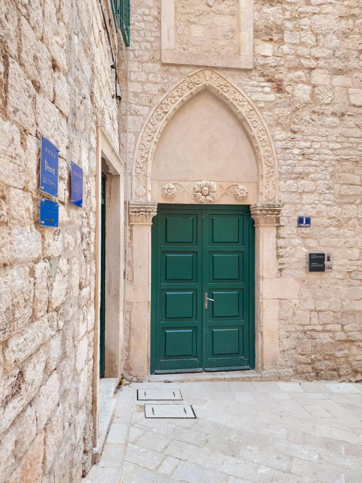 Central Palace Apartment Šibenik