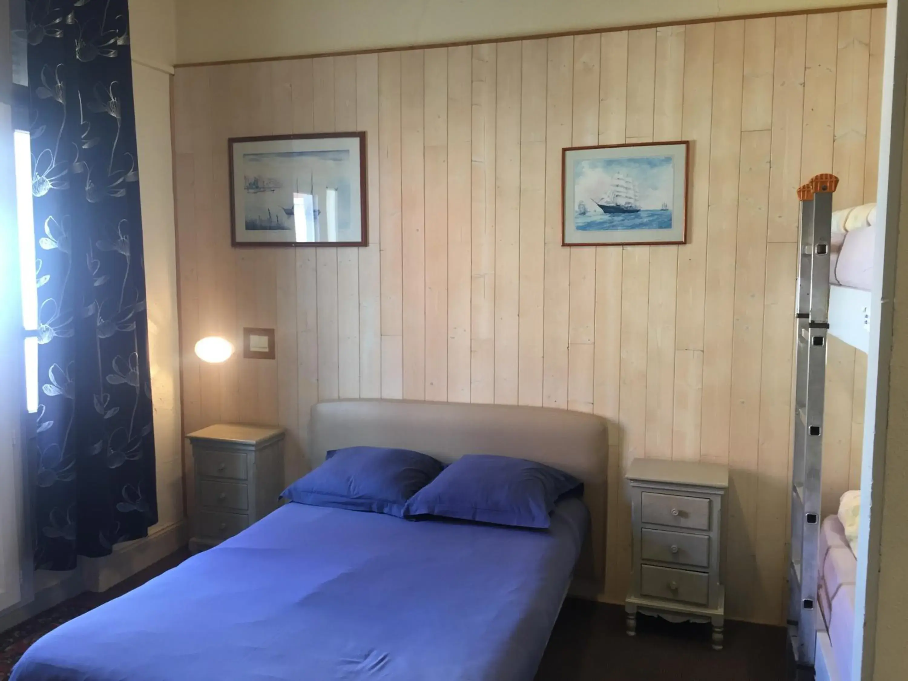 Double or Twin Room with Shower in AUBERGE RIVA BELLA Double or Twin Room with Shower in AUBERGE RIVA BELLA