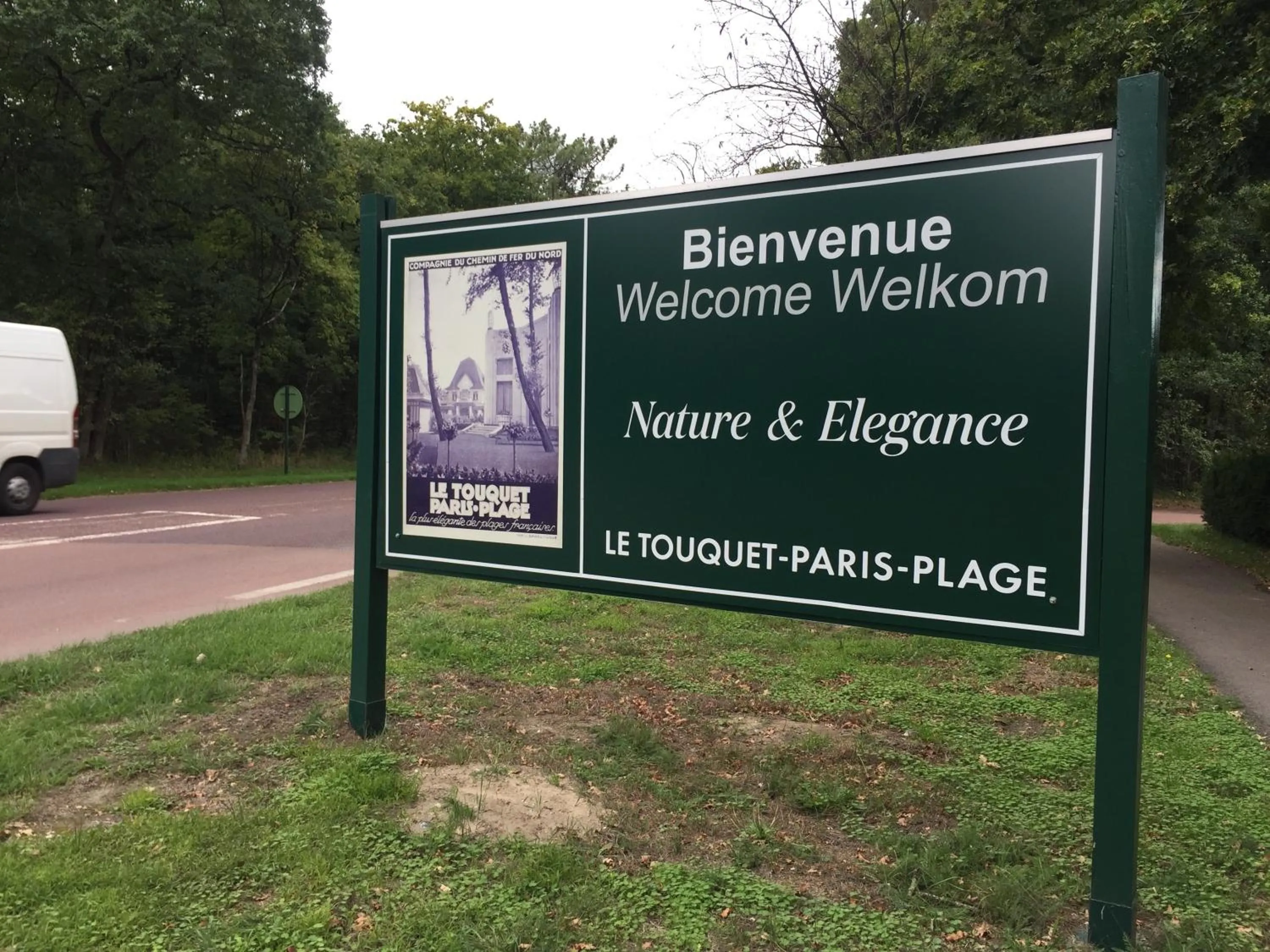 Nearby landmark in AUBERGE RIVA BELLA