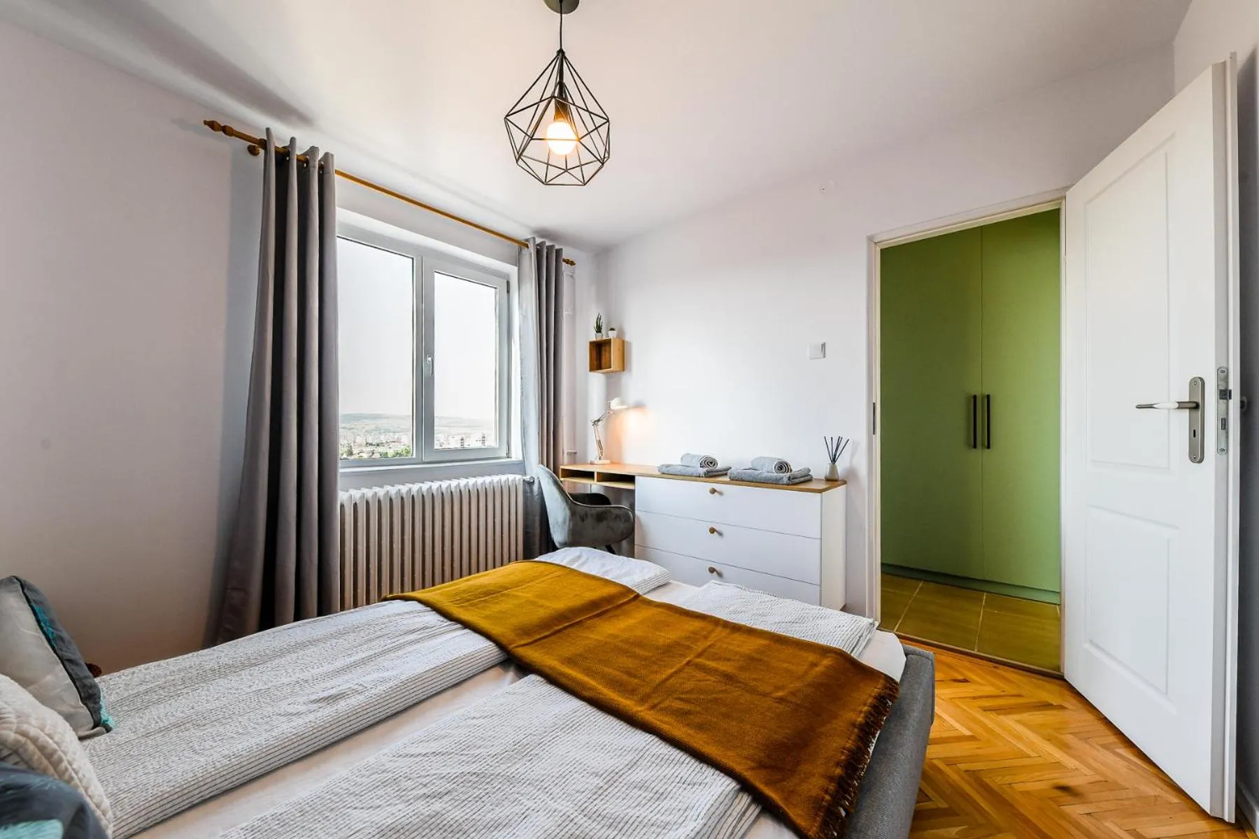 Bed in The Nest 1 - Spectacular View Over The City
