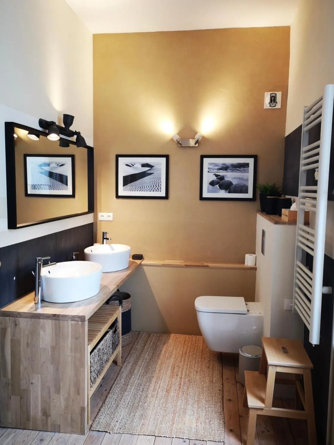 Bathroom in La Burie