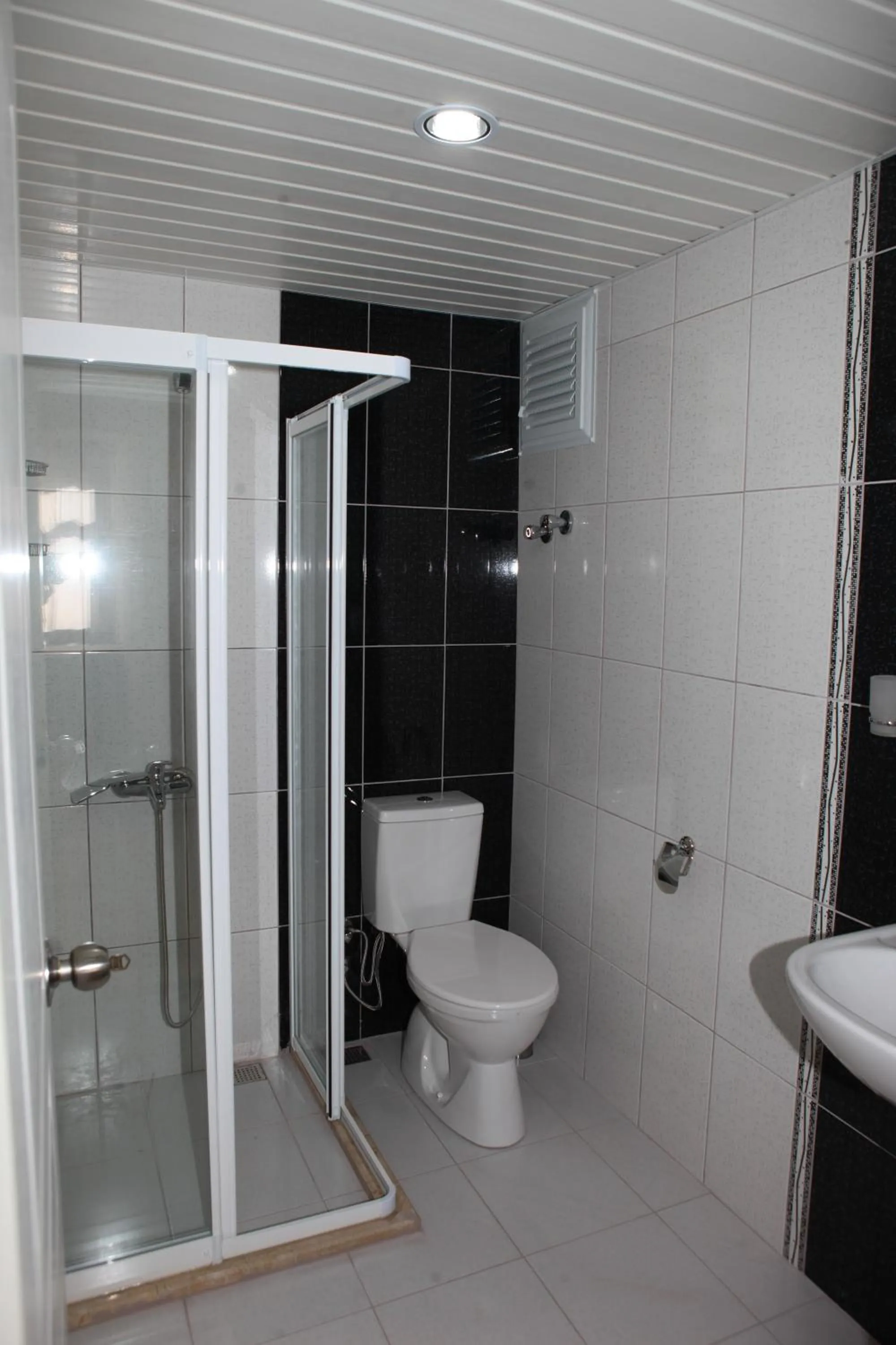 Bathroom in SARAY APART OTEL