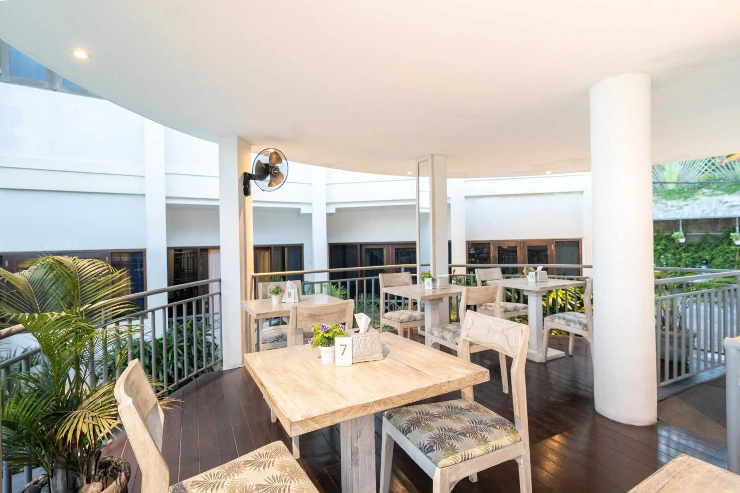 Restaurant/places to eat in Bali Karma Sajtra Hotel