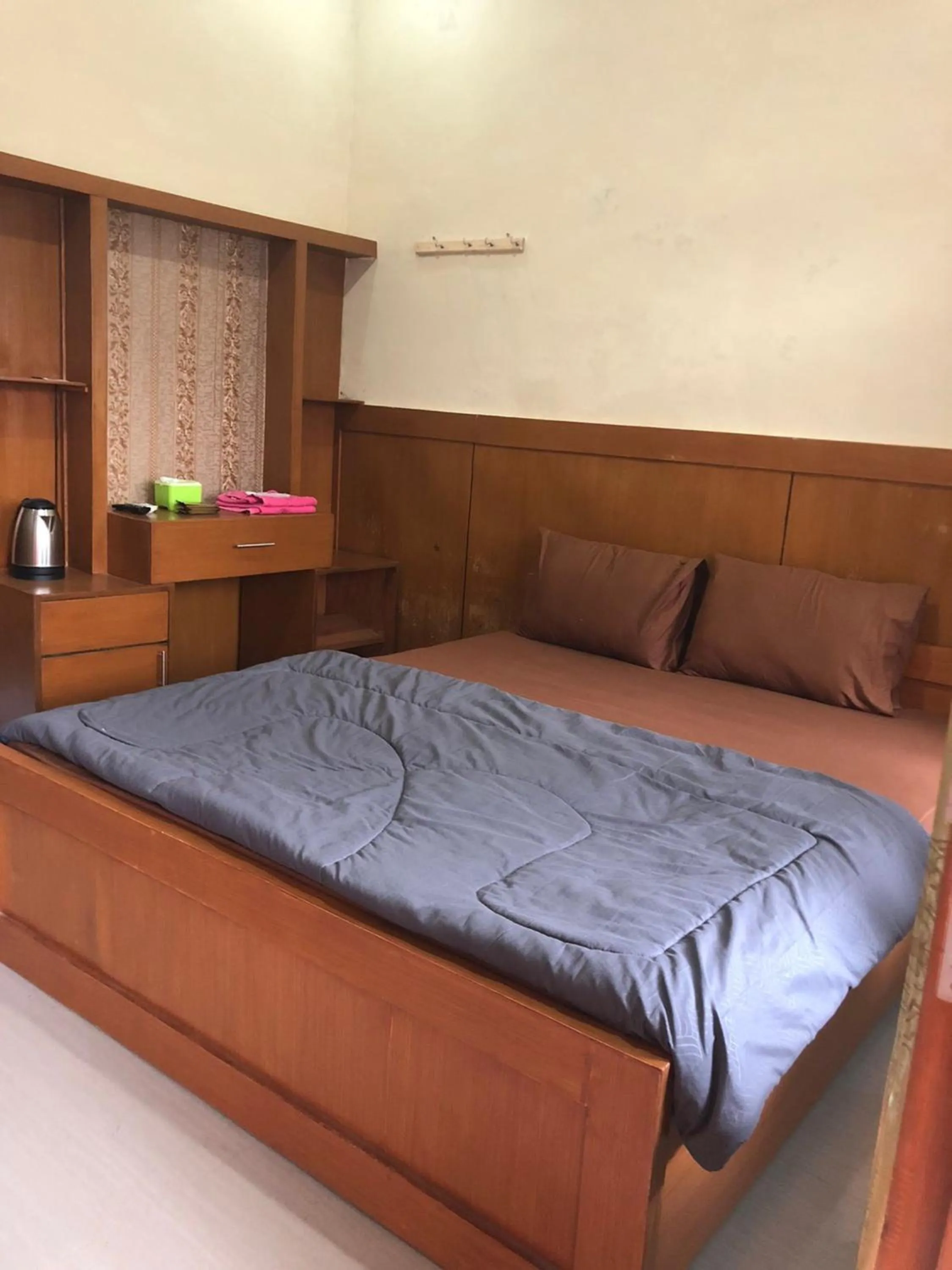 Bedroom, Bed in OYO Life 90570 Heboh Guest House Syariah