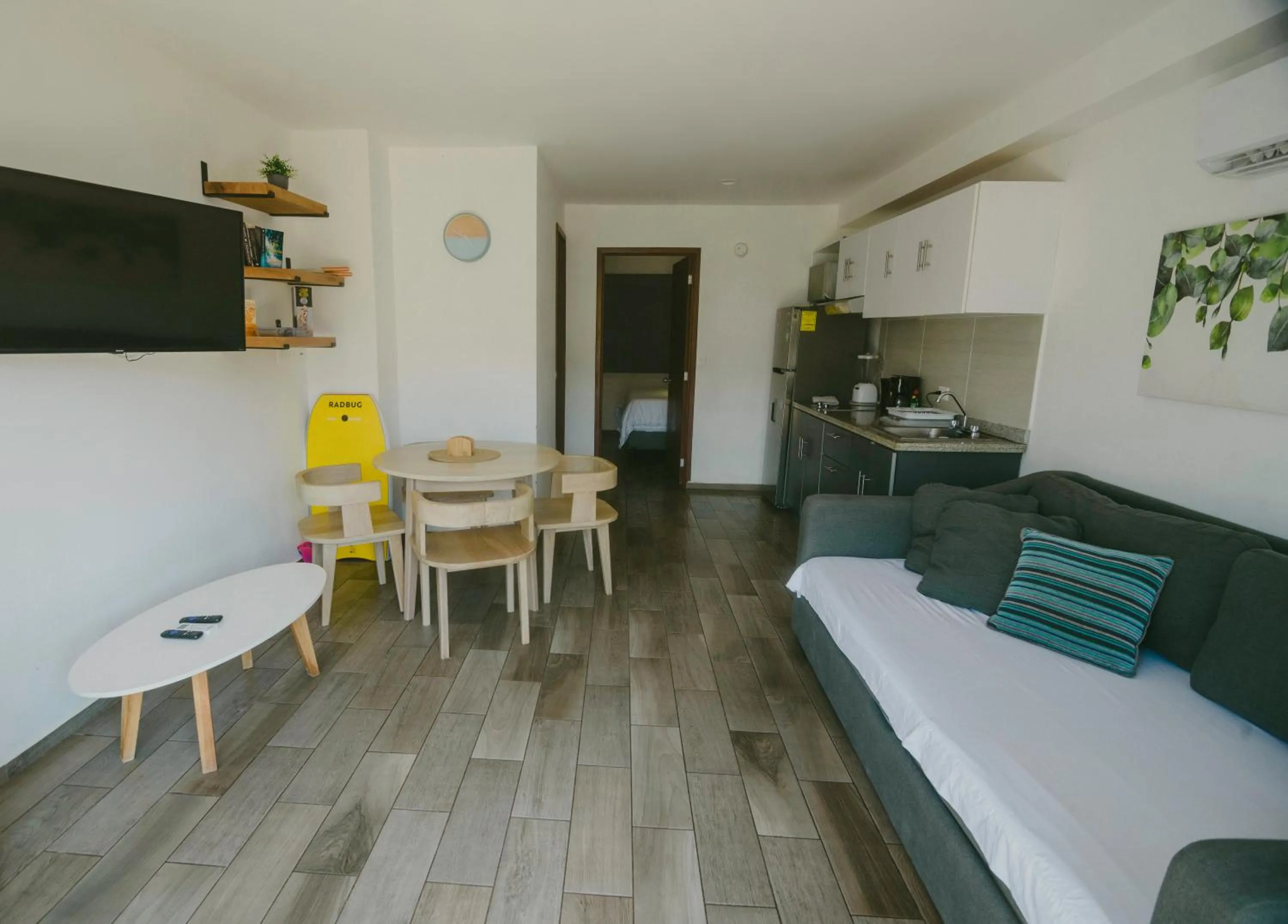 Living room in HotelZone L17 Beach Access