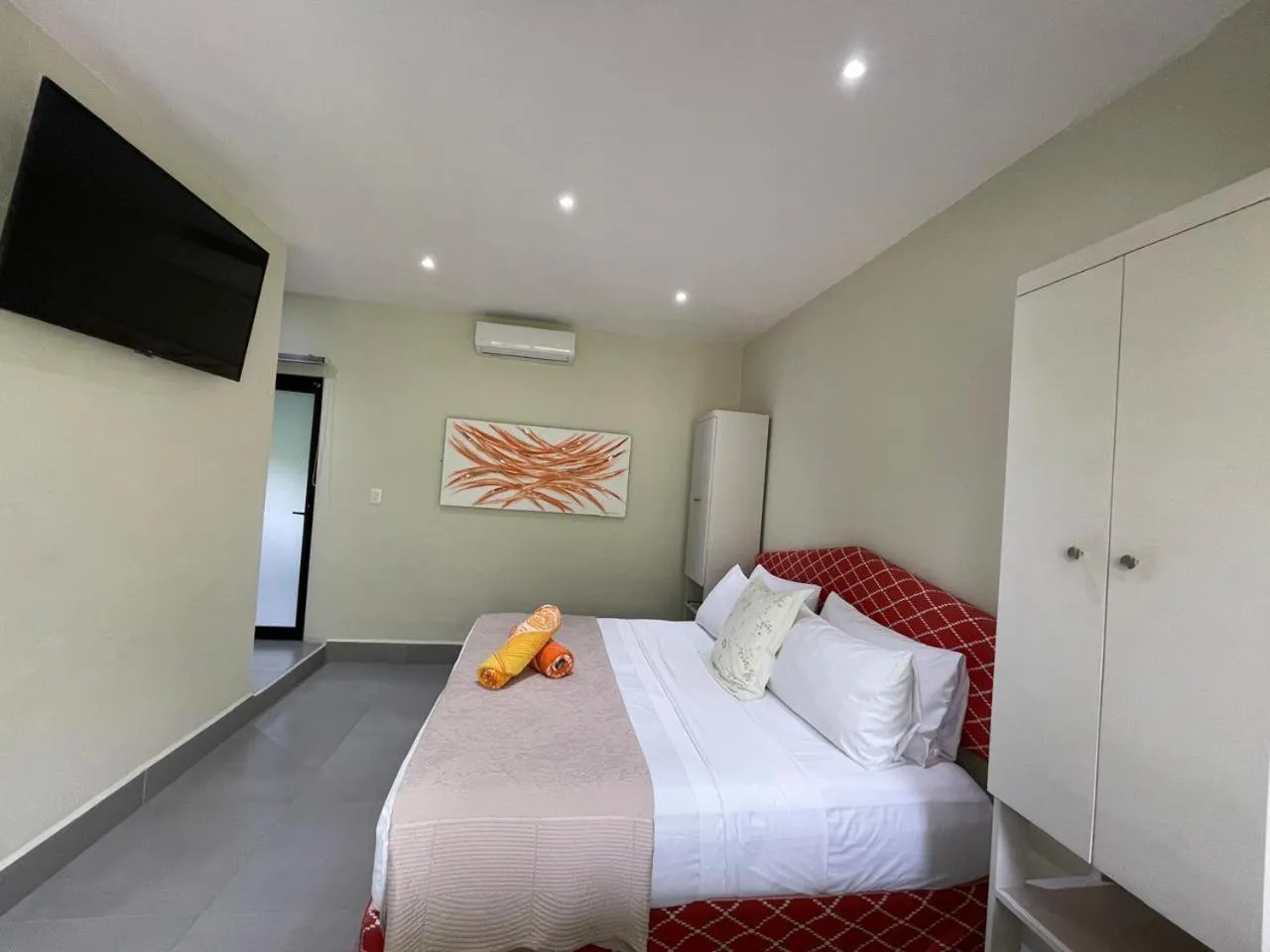 Guests, Bed in The Blue Eco Lodge