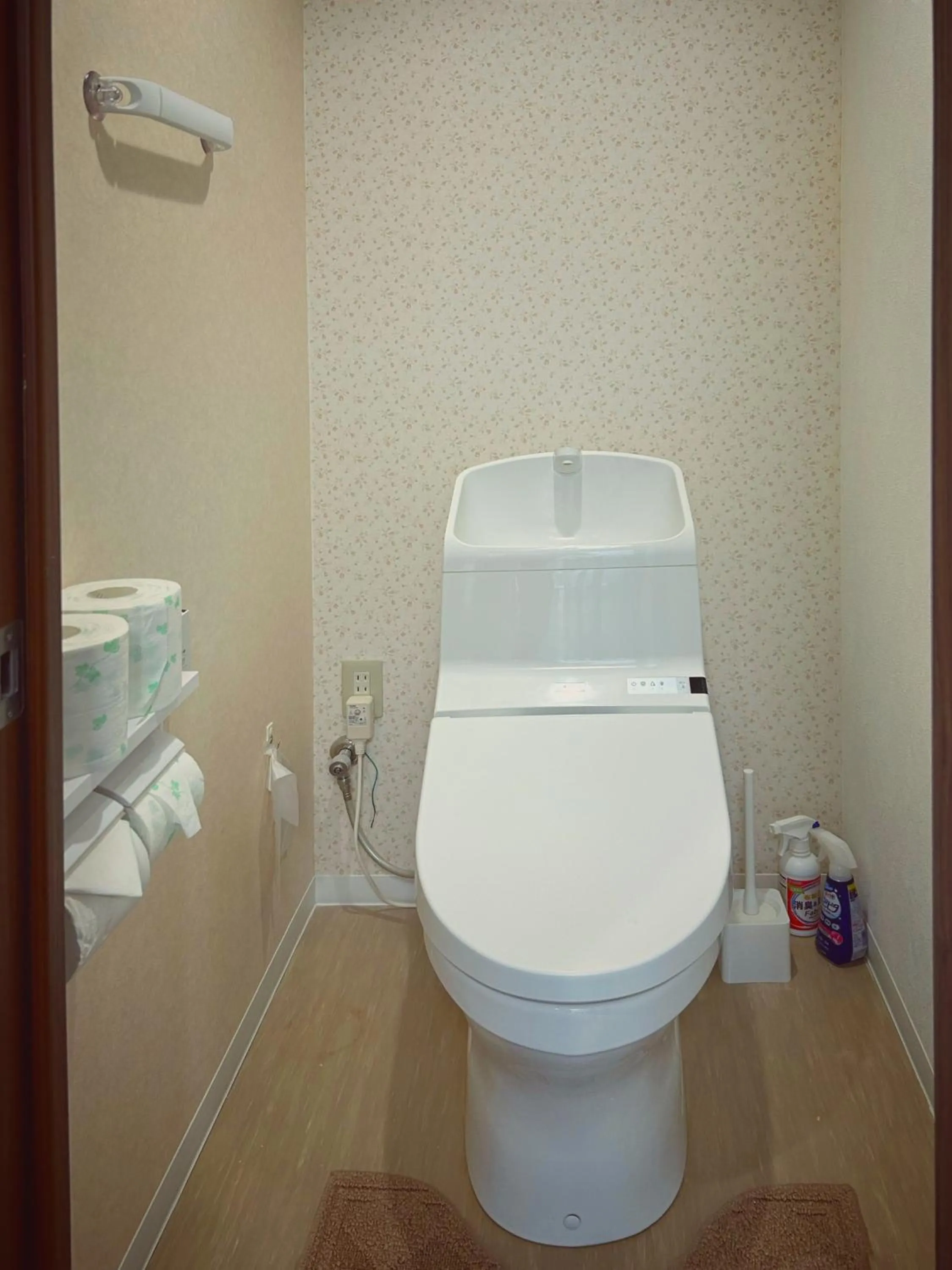 Toilet in Uhome Ueno Hotel