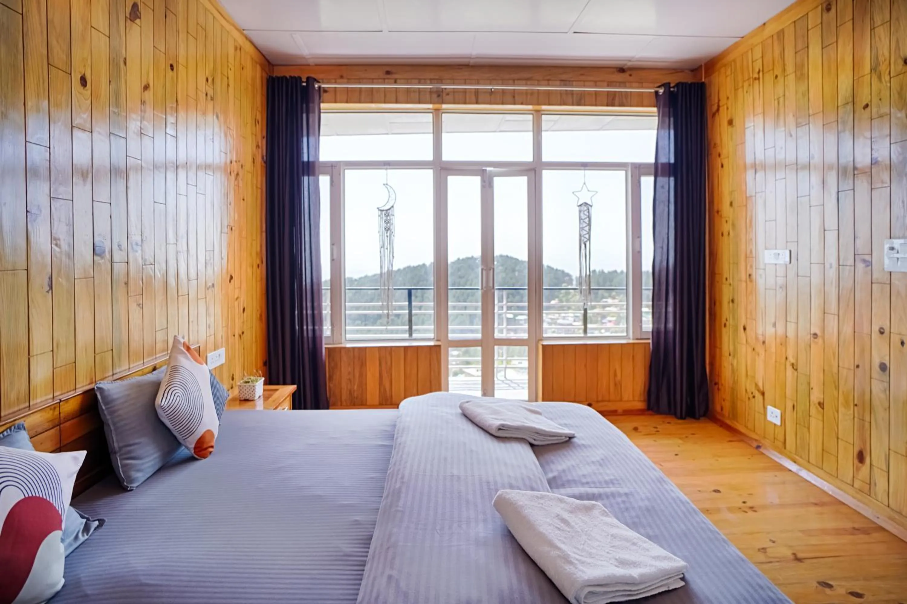 Bed in Young Monk Hostel Dharamkot