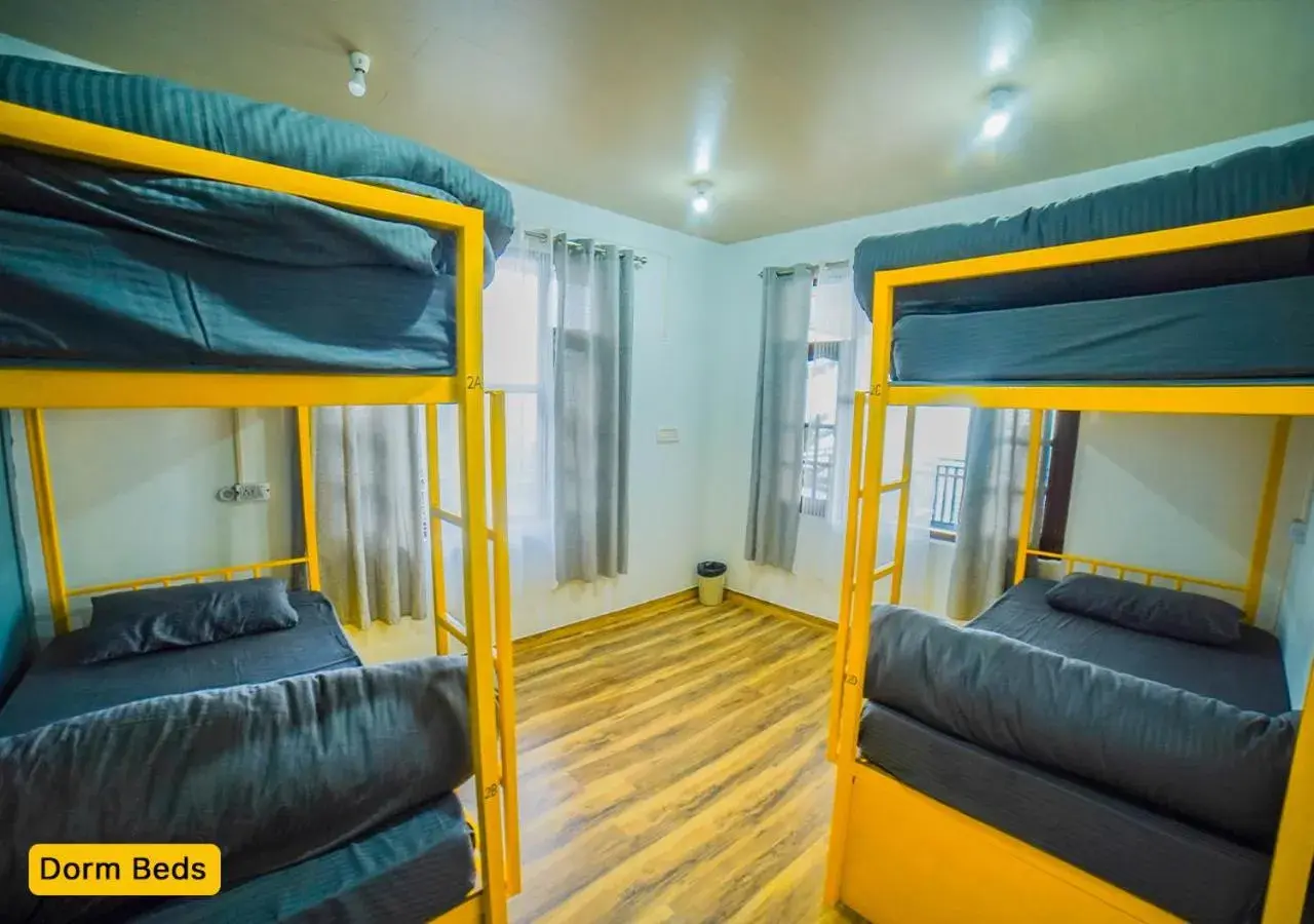 Bed in 4-Bed Mixed Dormitory Room in Young Monk Hostel Dharamkot Bed in 4-Bed Mixed Dormitory Room in Young Monk Hostel Dharamkot