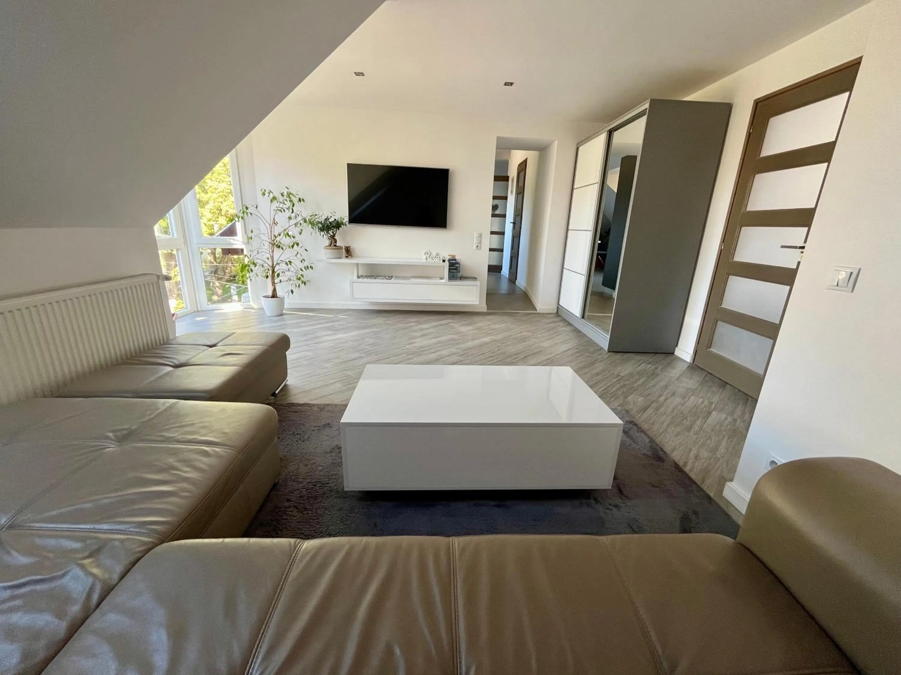 Two-Bedroom Apartment in Bagoly Apartman