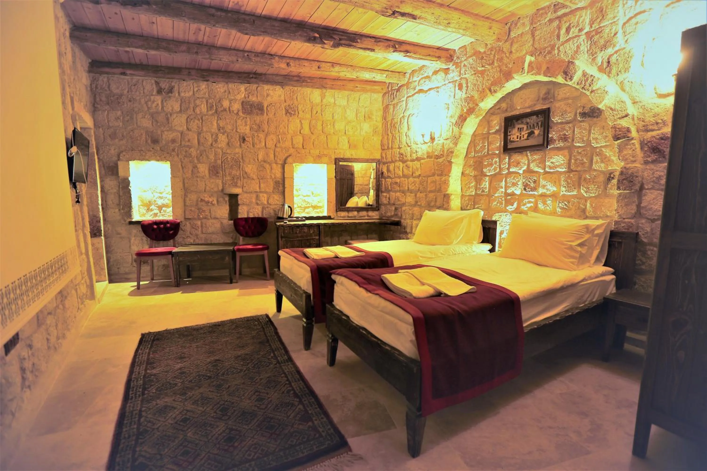 Photo of the whole room, Bed in Under Cave Cappadocia