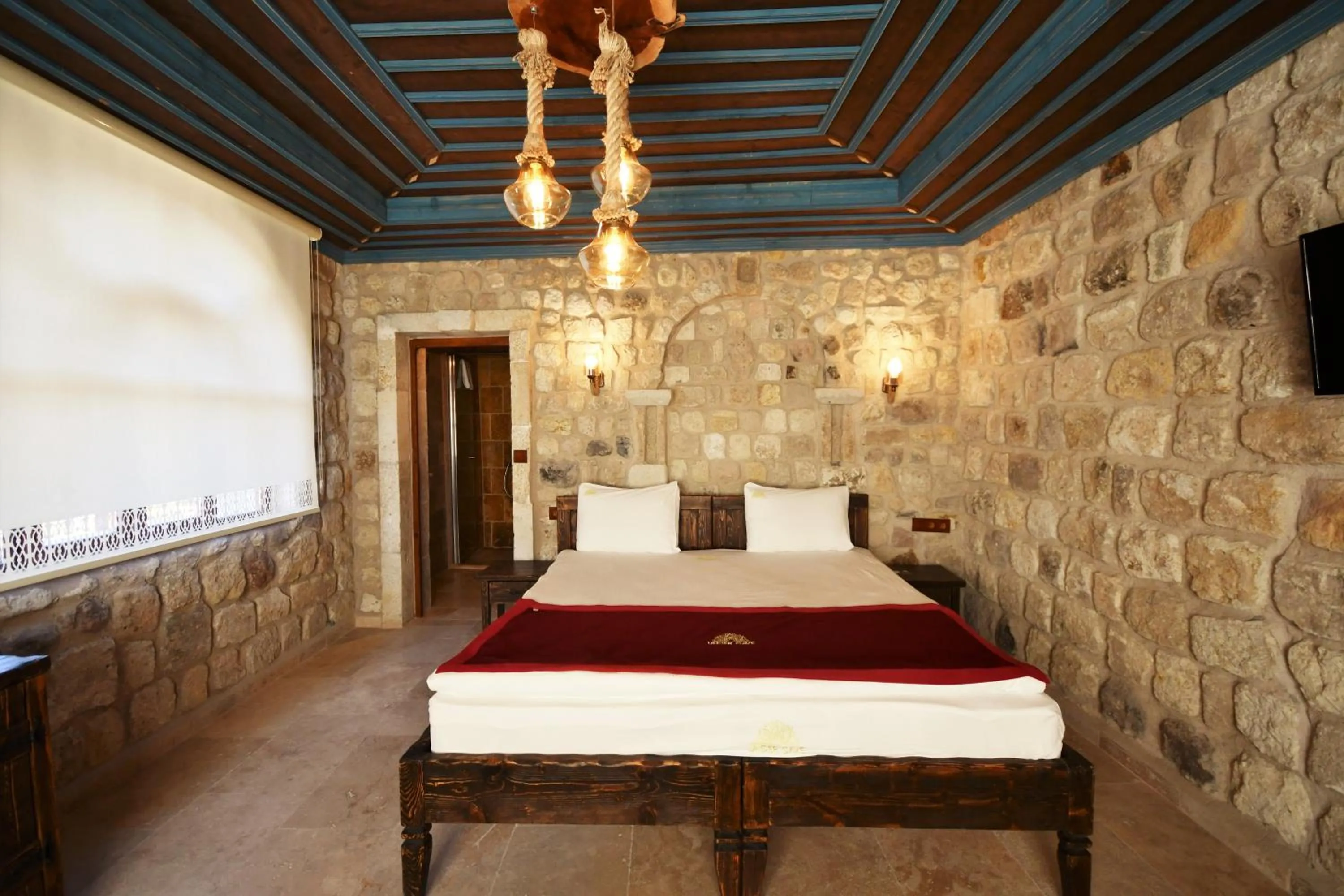 Photo of the whole room, Bed in Under Cave Cappadocia