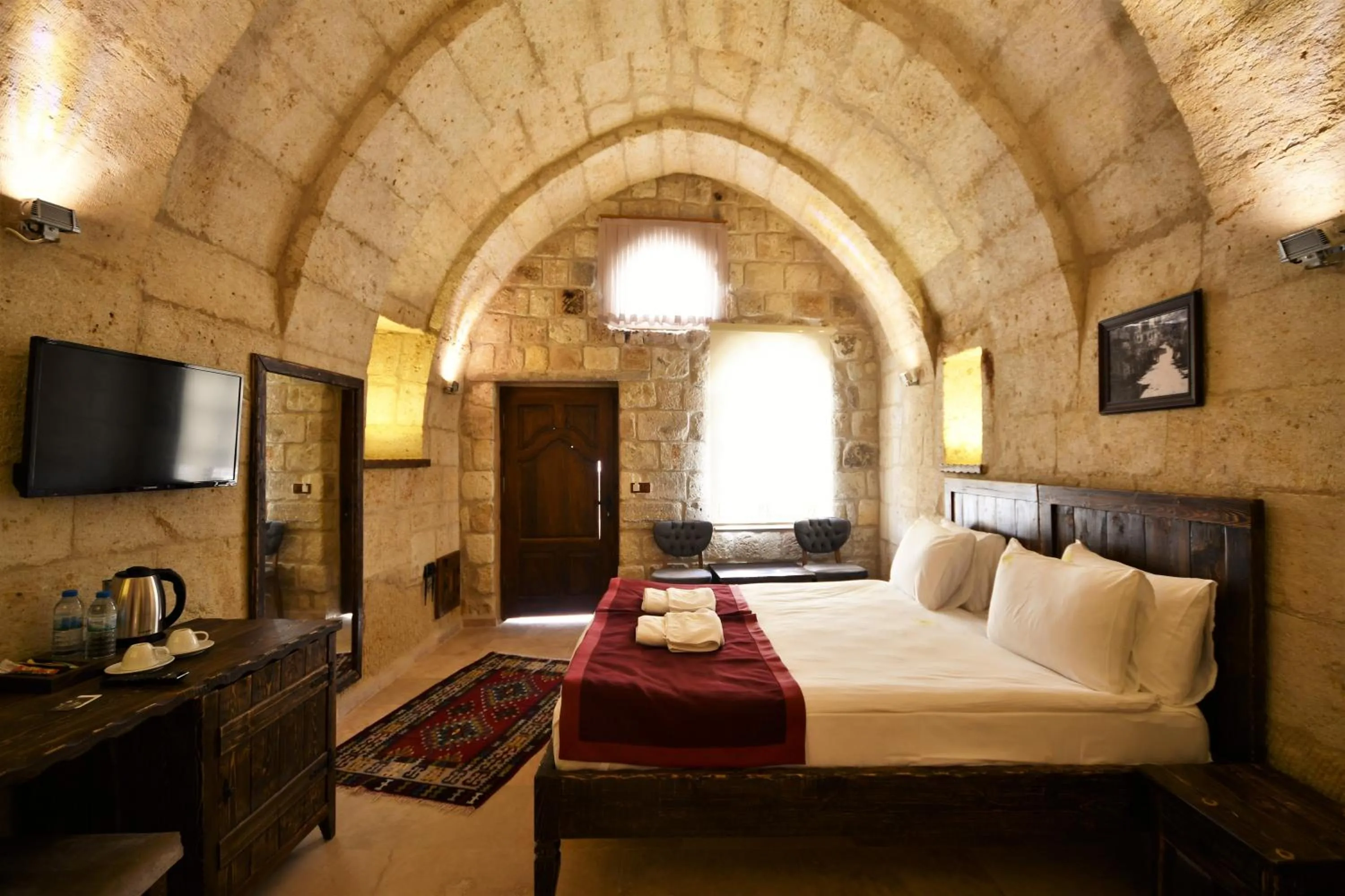 Photo of the whole room, Bed in Under Cave Cappadocia