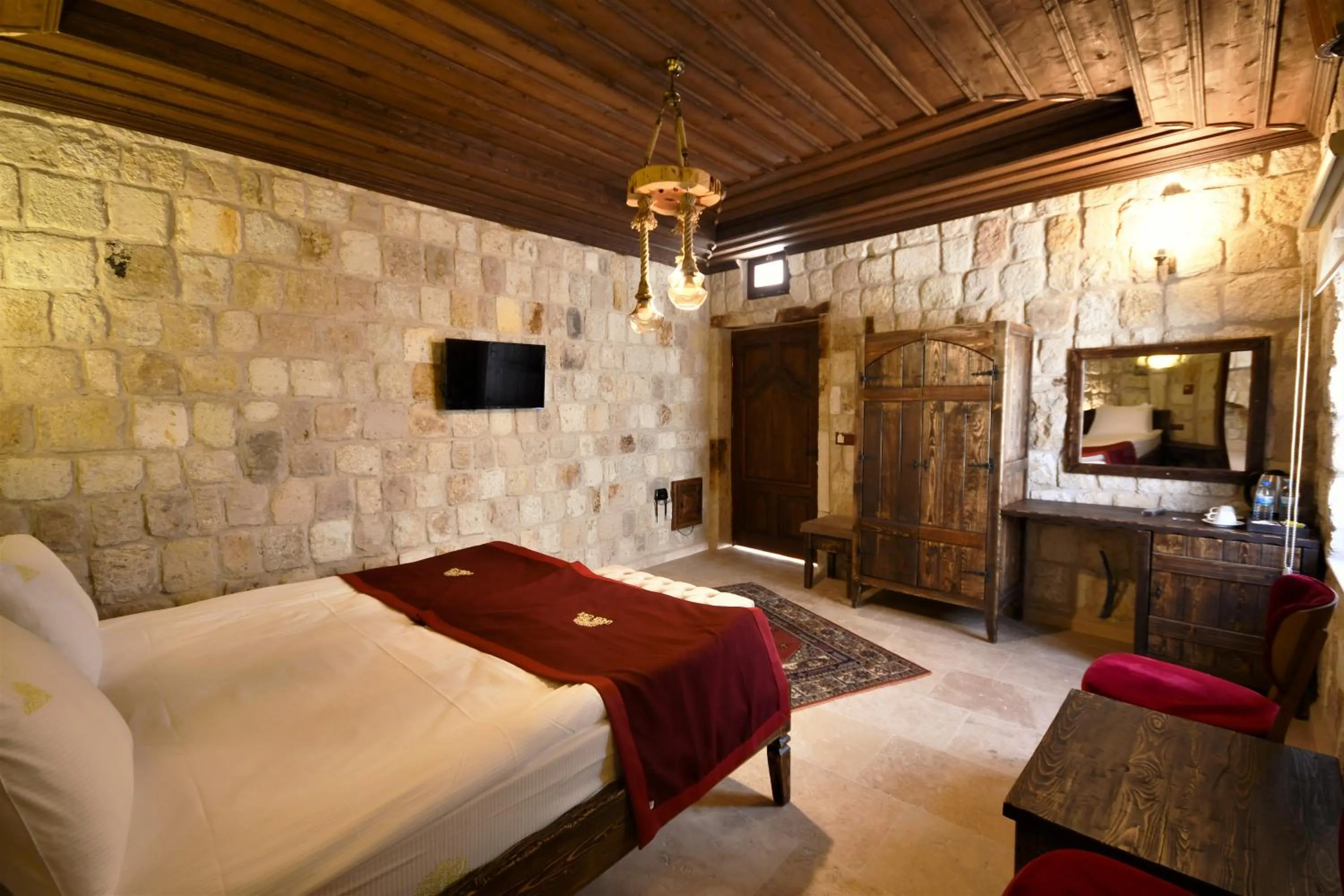 Photo of the whole room, Bed in Under Cave Cappadocia