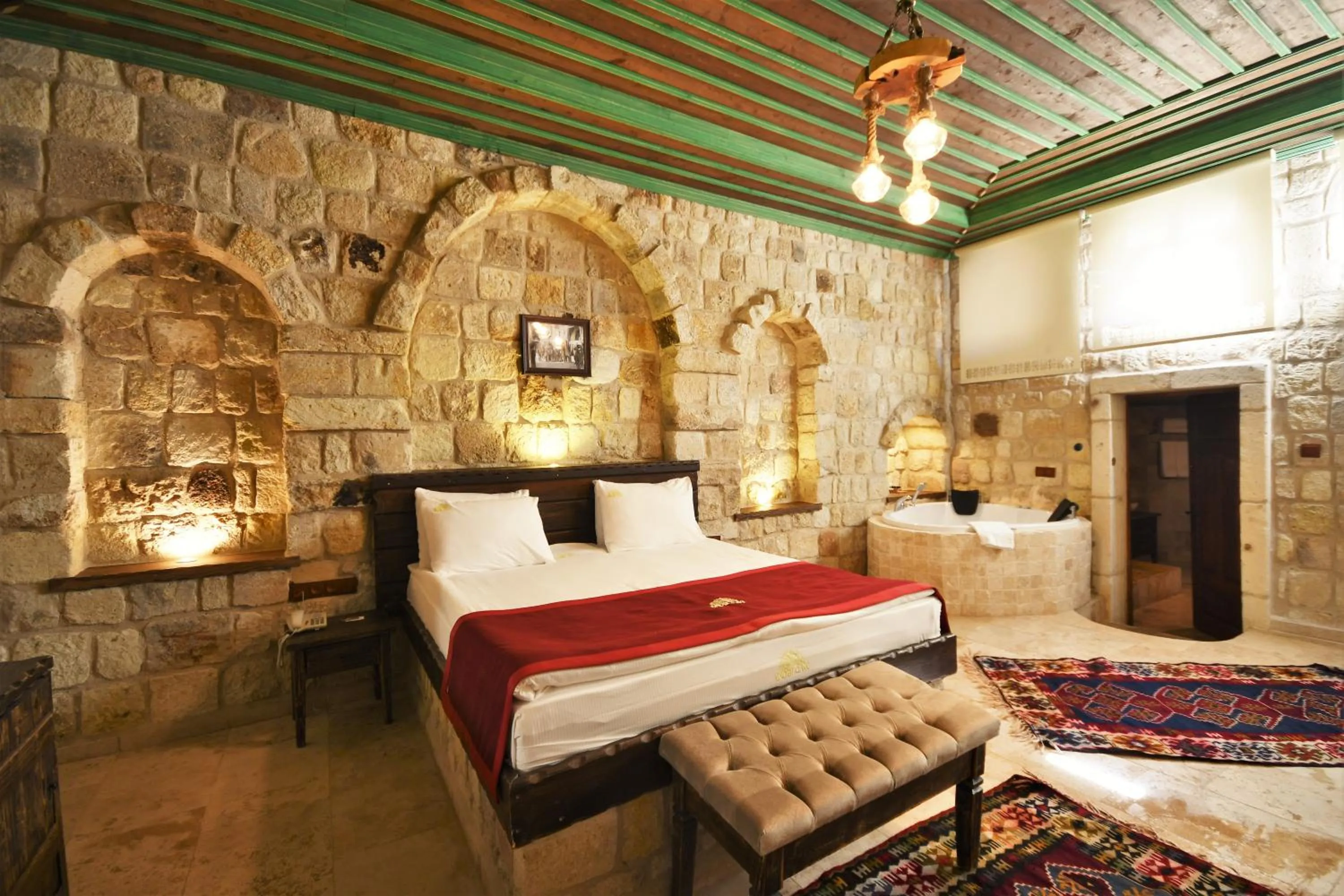 Photo of the whole room, Bed in Under Cave Cappadocia