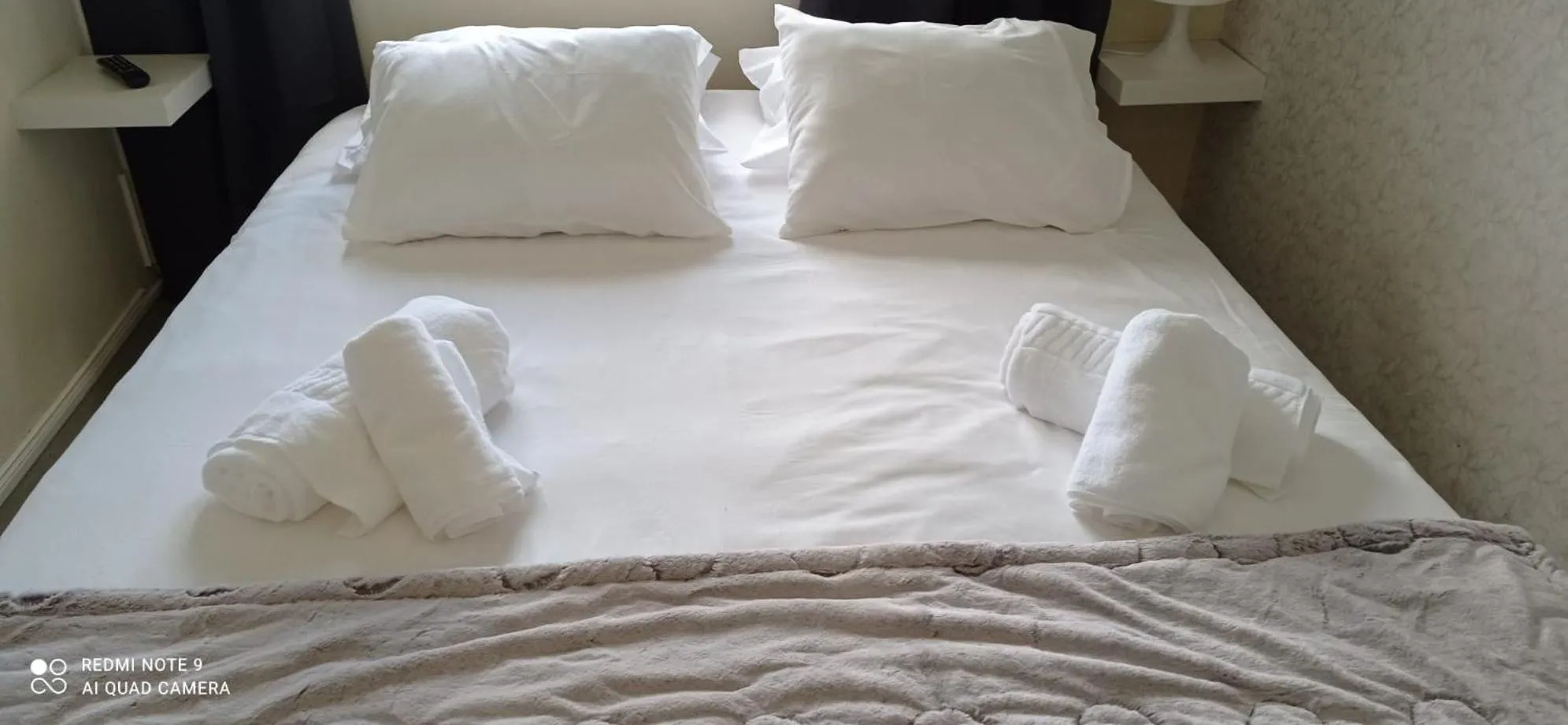 Bed in Liber Guest House