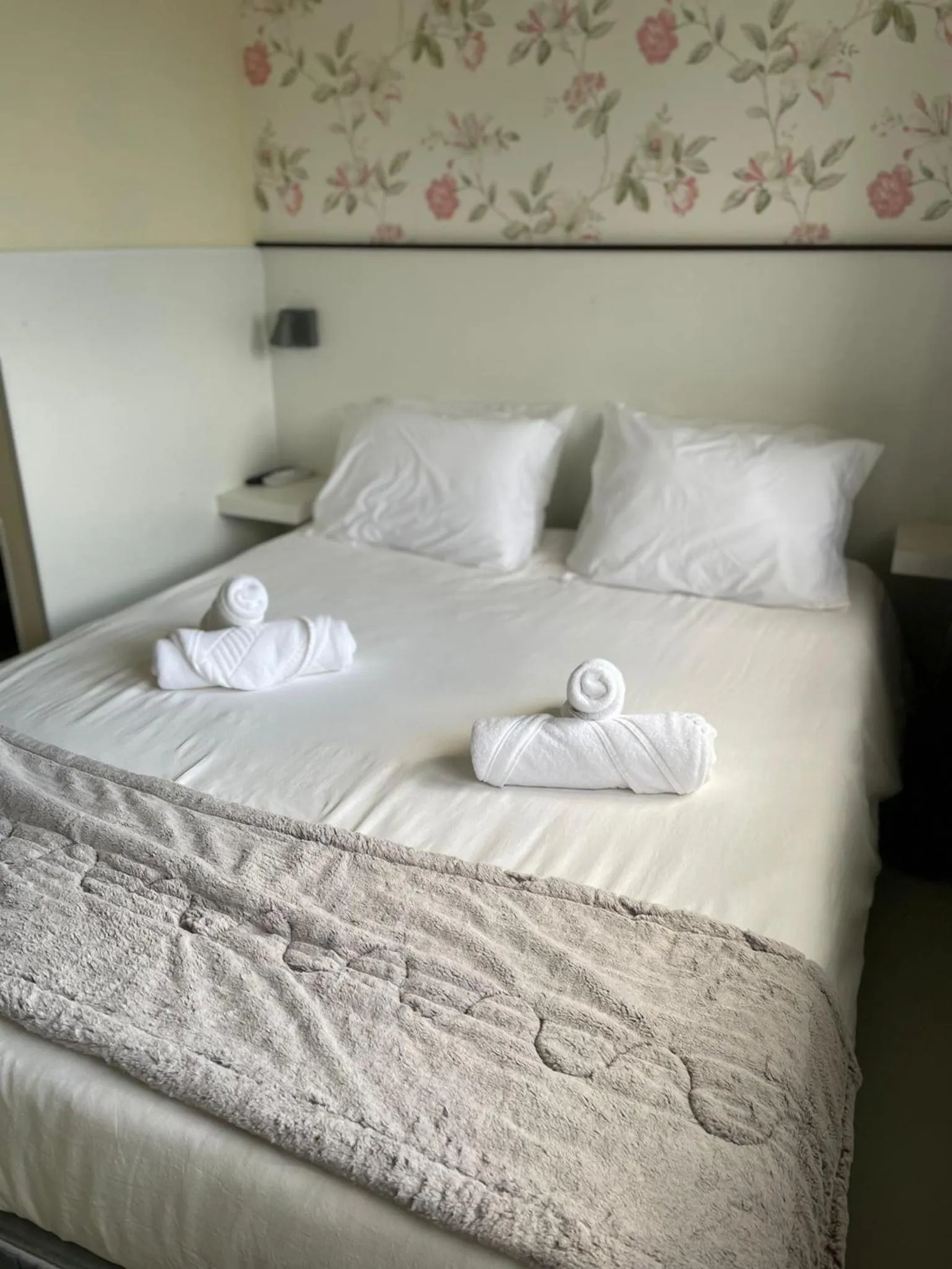 Bed in Liber Guest House