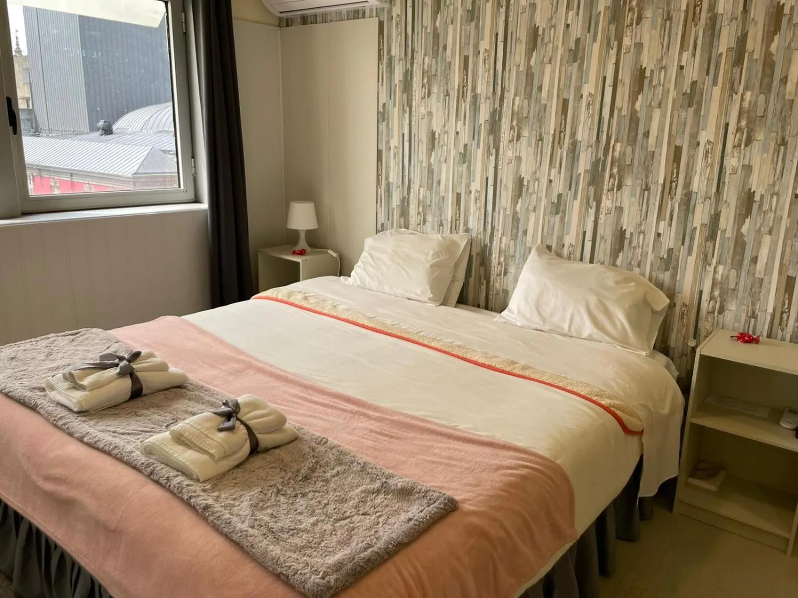 Bed in Liber Guest House