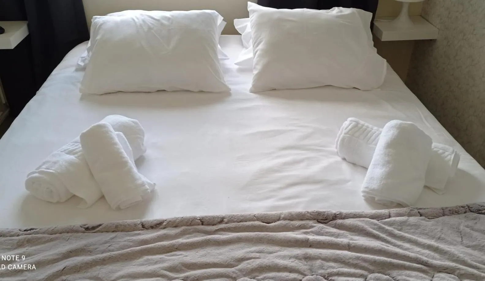 Bed in Liber Guest House