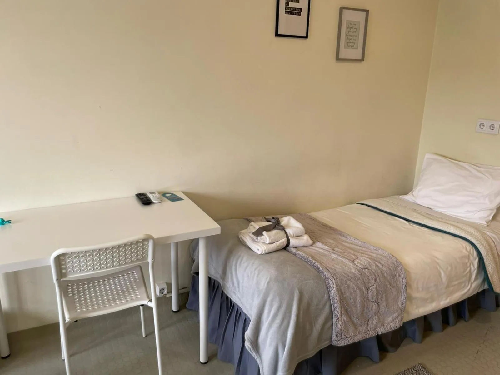 Bed in Liber Guest House