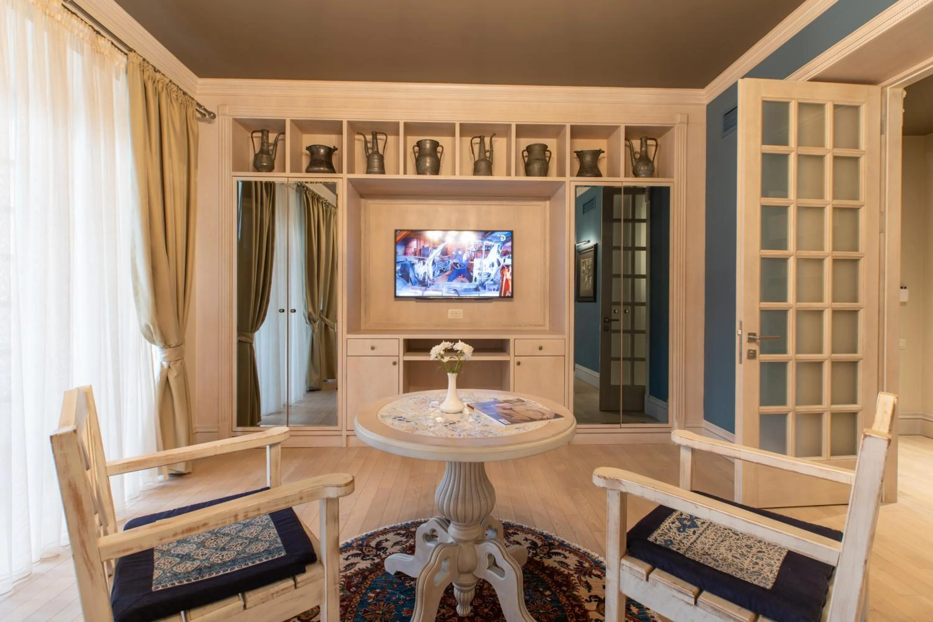 TV and multimedia in Art Club