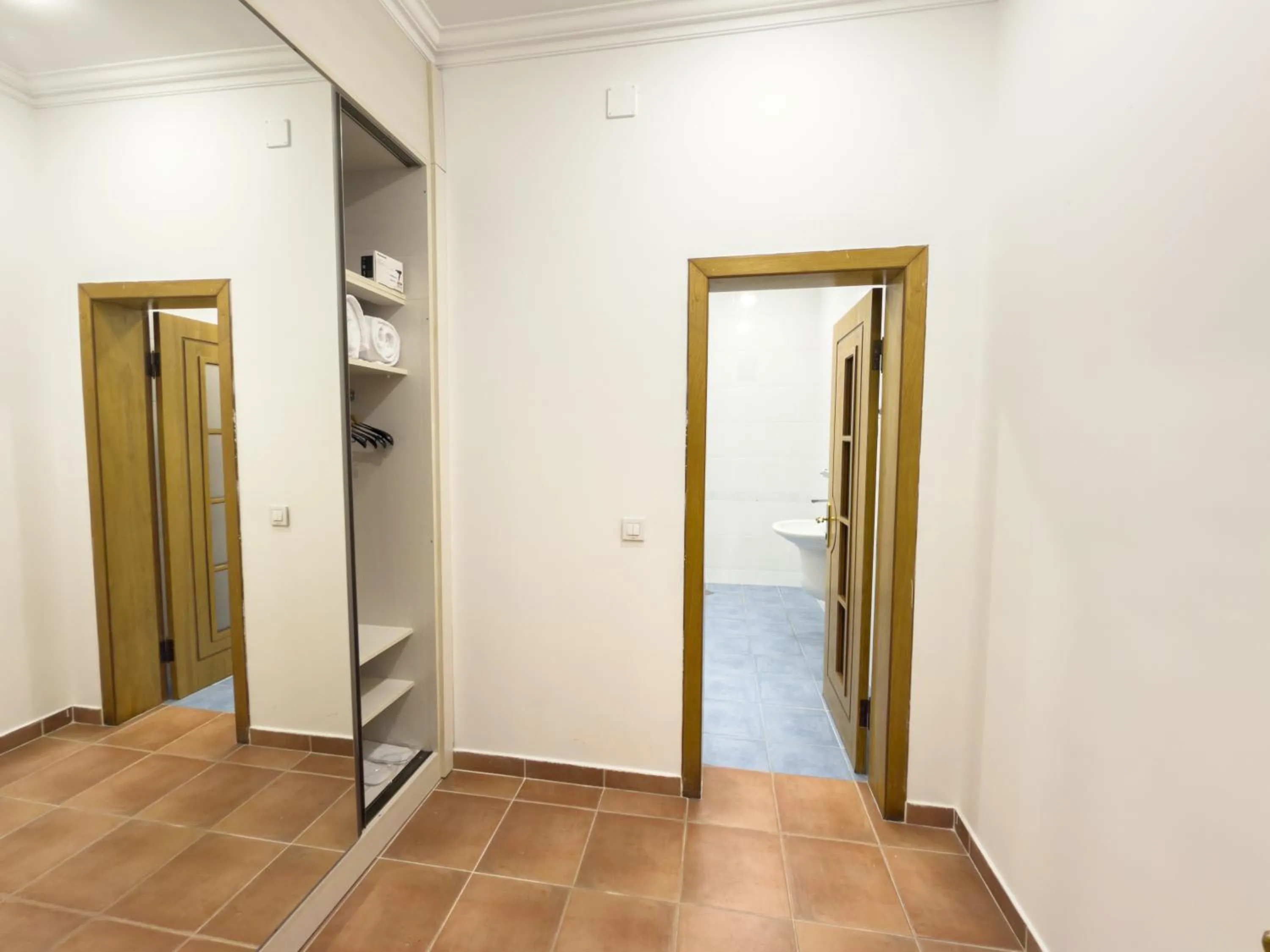 wardrobe in Art Club